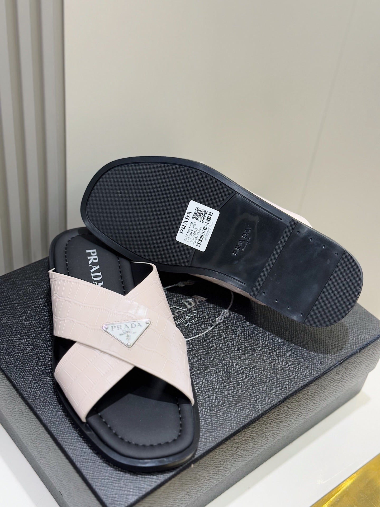 LuxluxHouse Best Quality Sandals Prada
