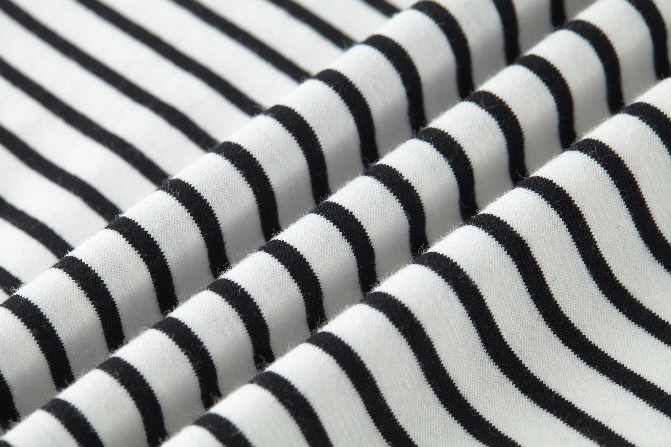 LuxluxHouse Best Quality Clothes T-shirt Prada