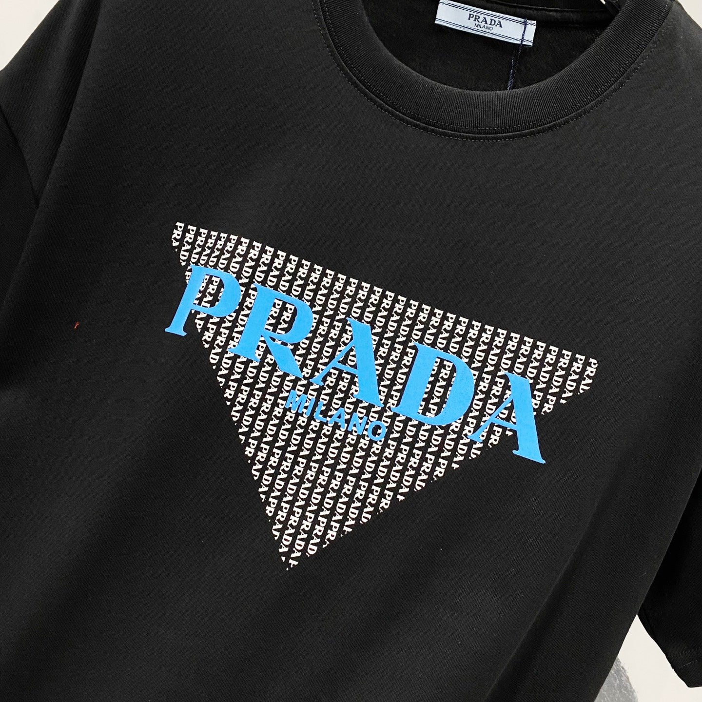 LuxluxHouse Best Quality Clothes T-shirt Prada