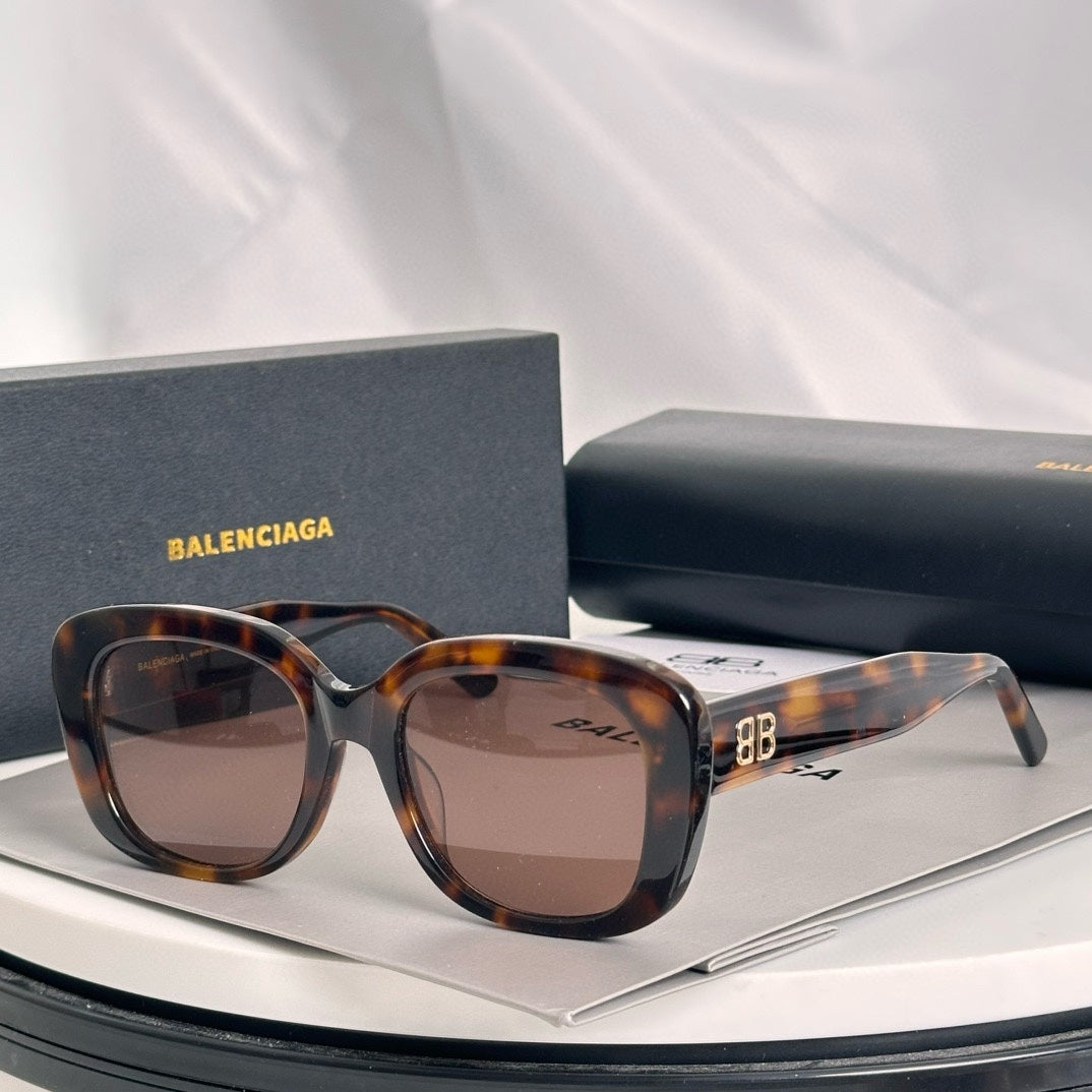 LuxluxHouse Best Quality Balenciaga Glasses