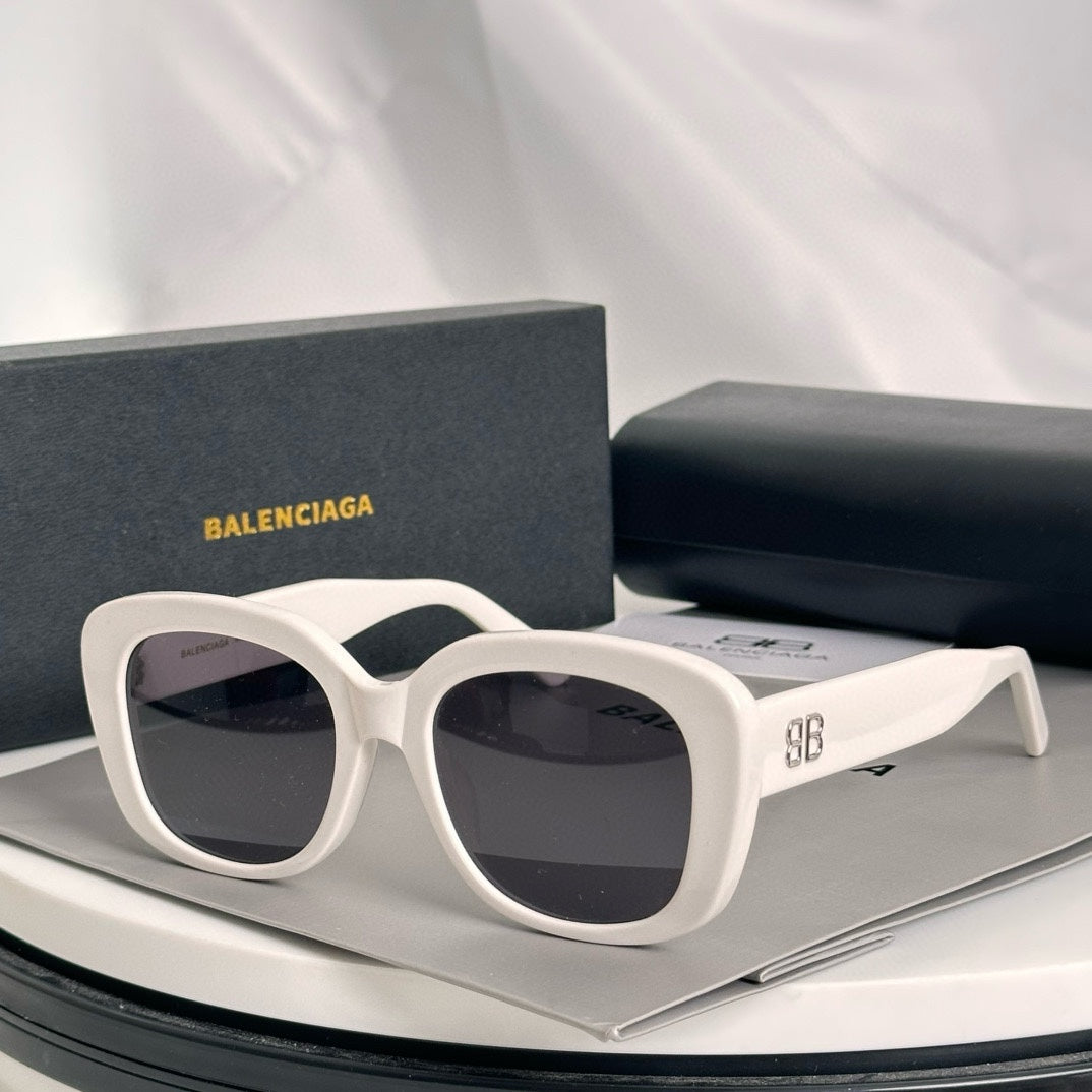 LuxluxHouse Best Quality Balenciaga Glasses