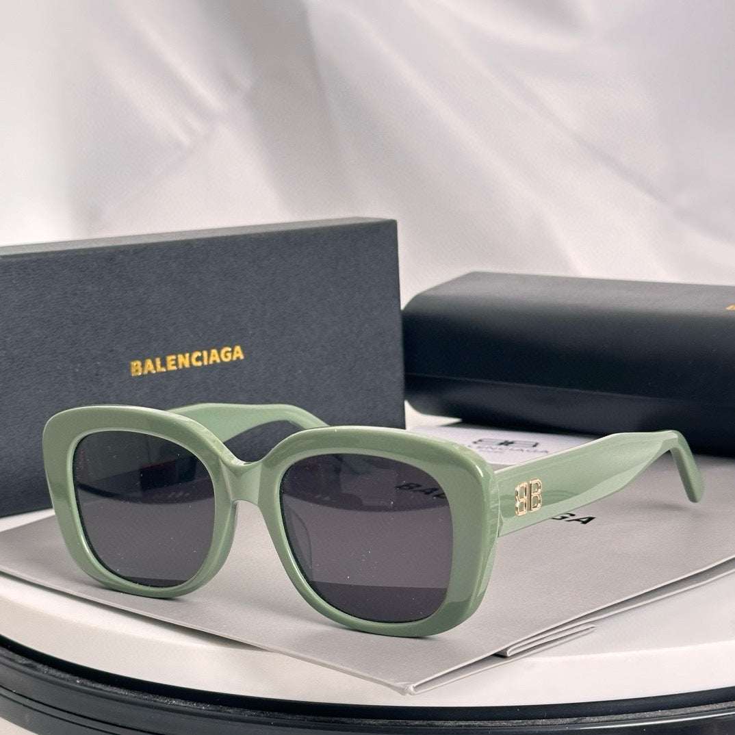 LuxluxHouse Best Quality Balenciaga Glasses