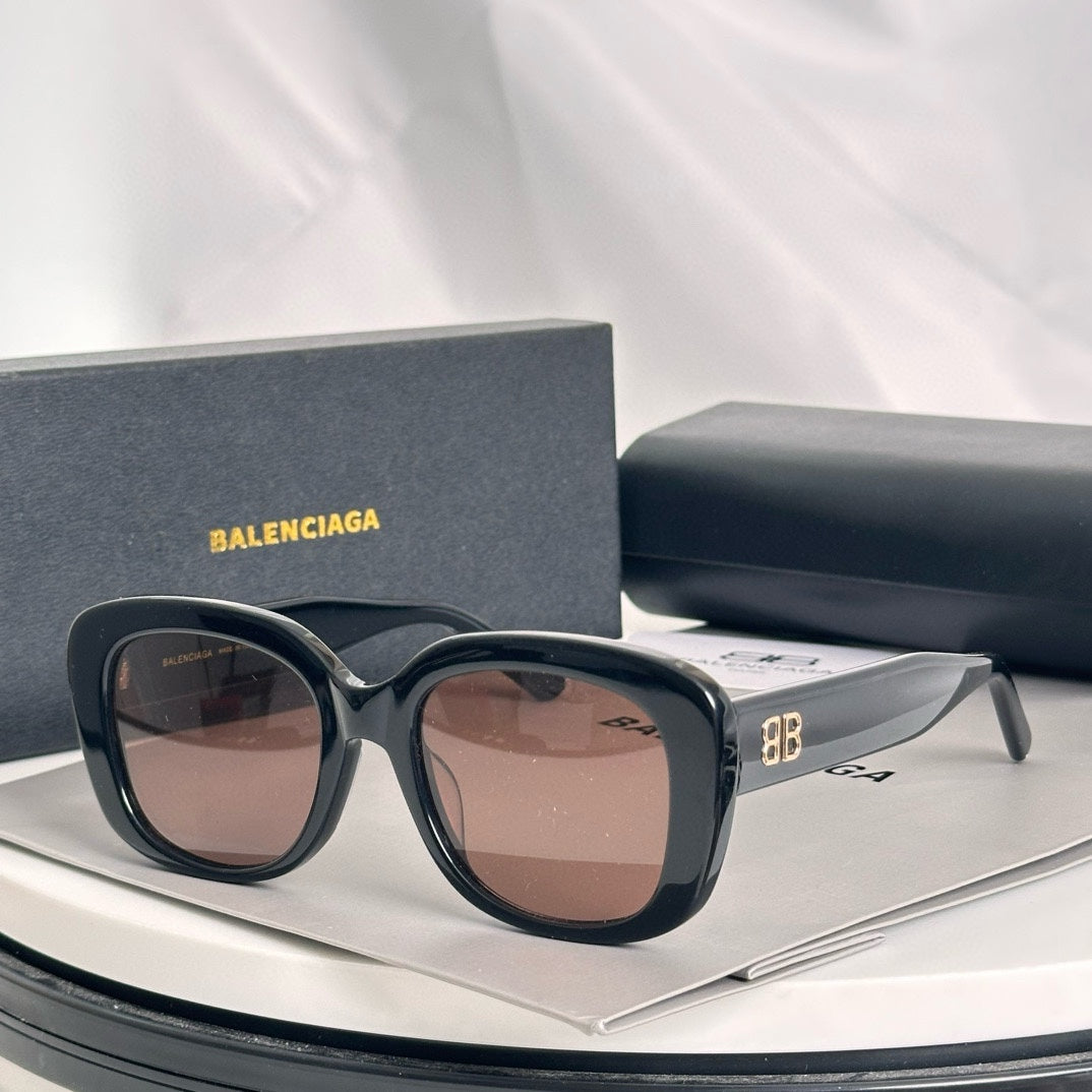 LuxluxHouse Best Quality Balenciaga Glasses
