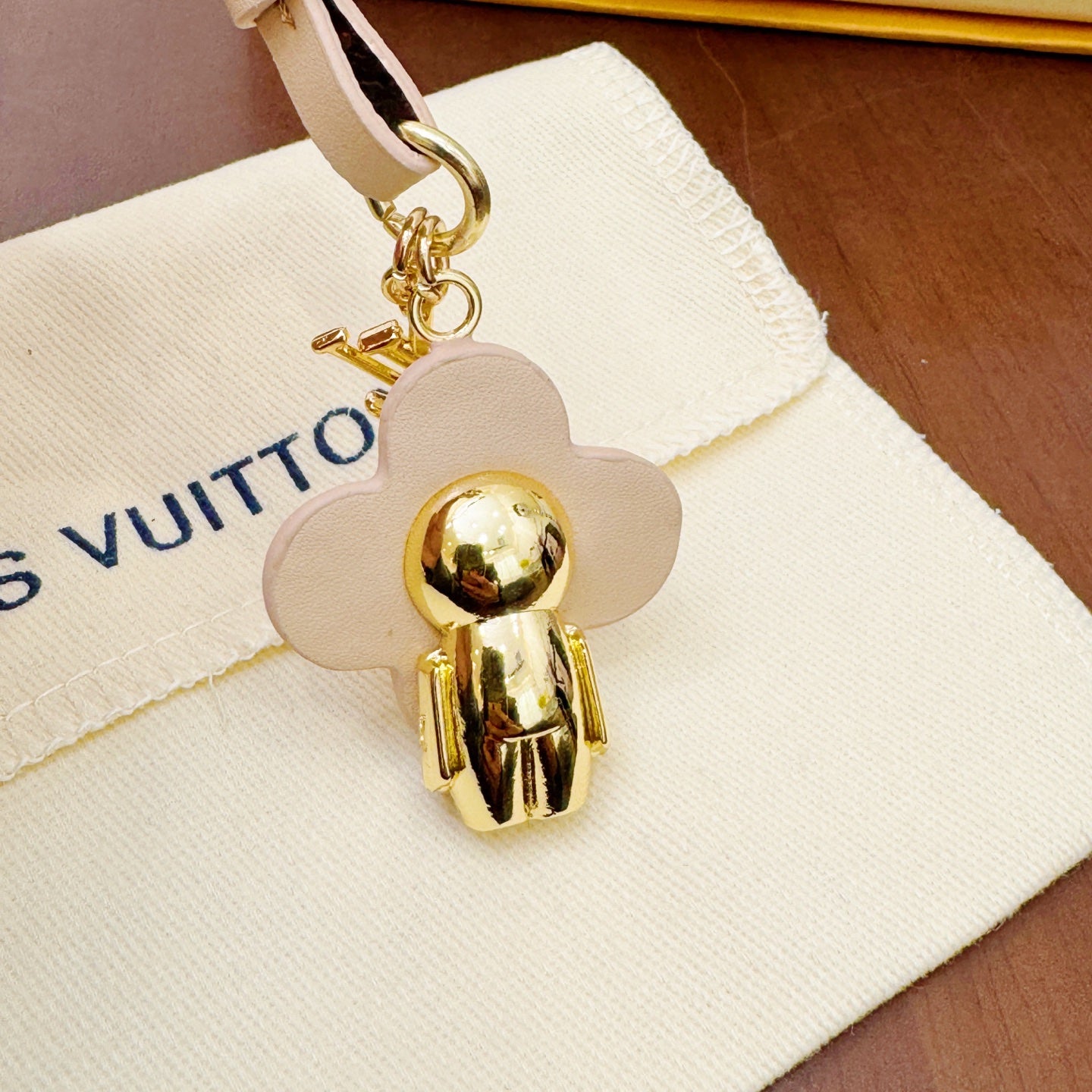 LuxluxHouse Best Quality Accessories Keychain Louis Vuitton Keychain