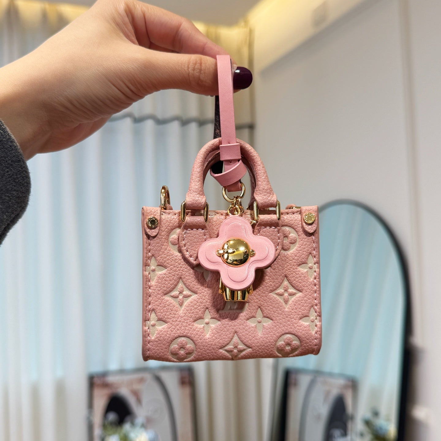 LuxluxHouse Best Quality Accessories Keychain Louis Vuitton Keychain