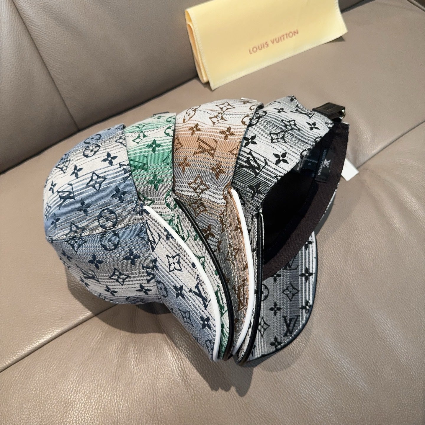 LuxluxHouse Best Quality Caps Louis Vuitton