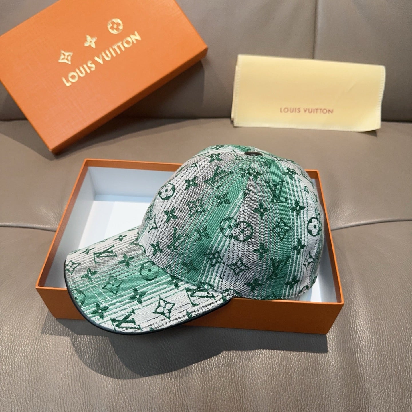 LuxluxHouse Best Quality Caps Louis Vuitton