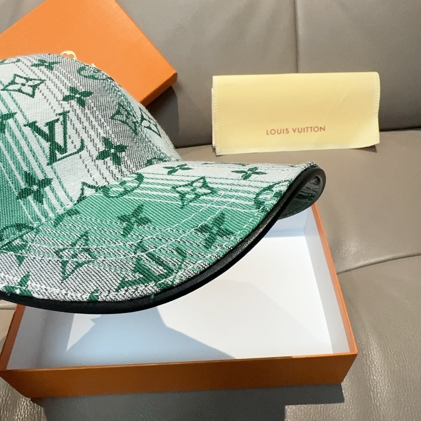 LuxluxHouse Best Quality Caps Louis Vuitton