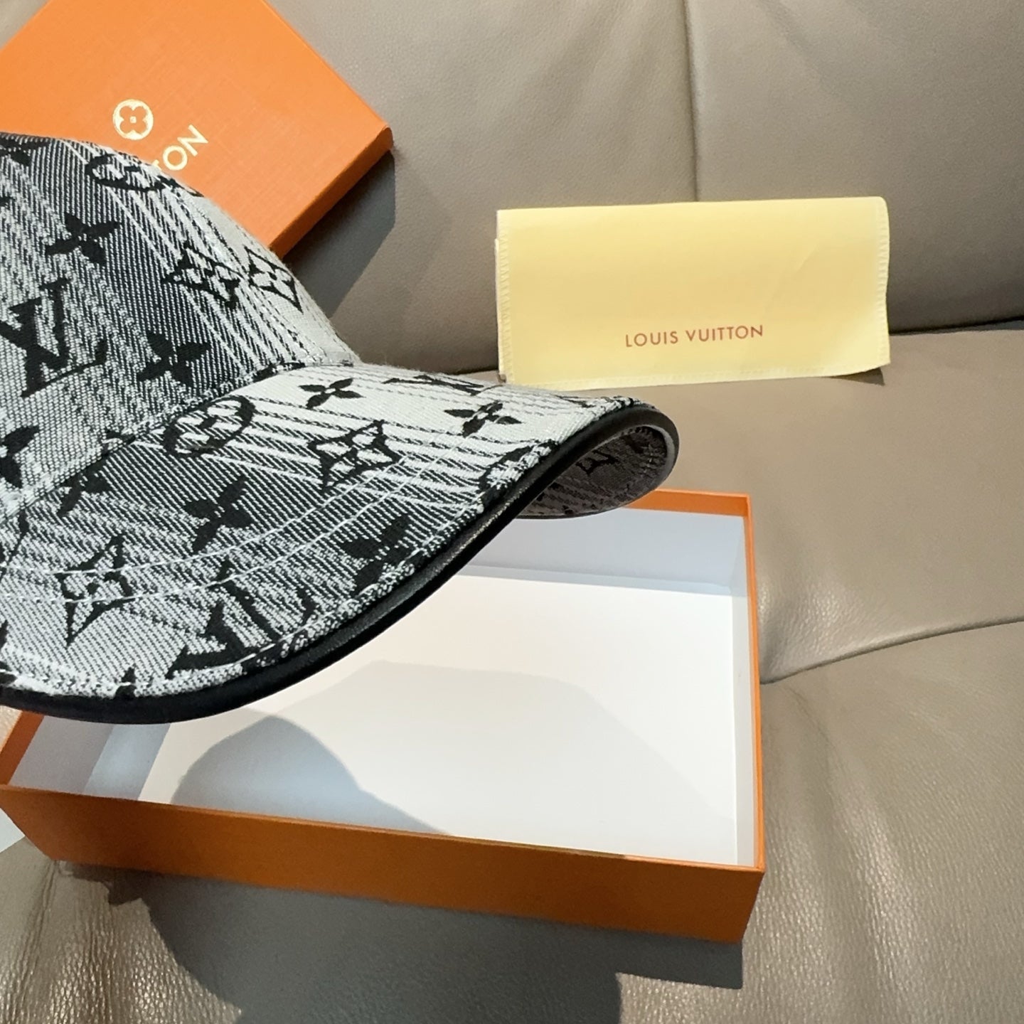 LuxluxHouse Best Quality Caps Louis Vuitton