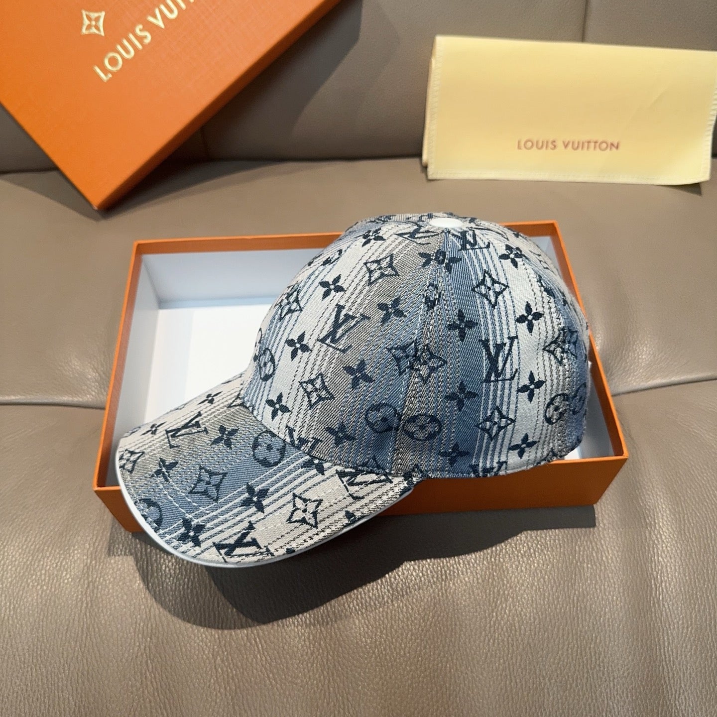 LuxluxHouse Best Quality Caps Louis Vuitton