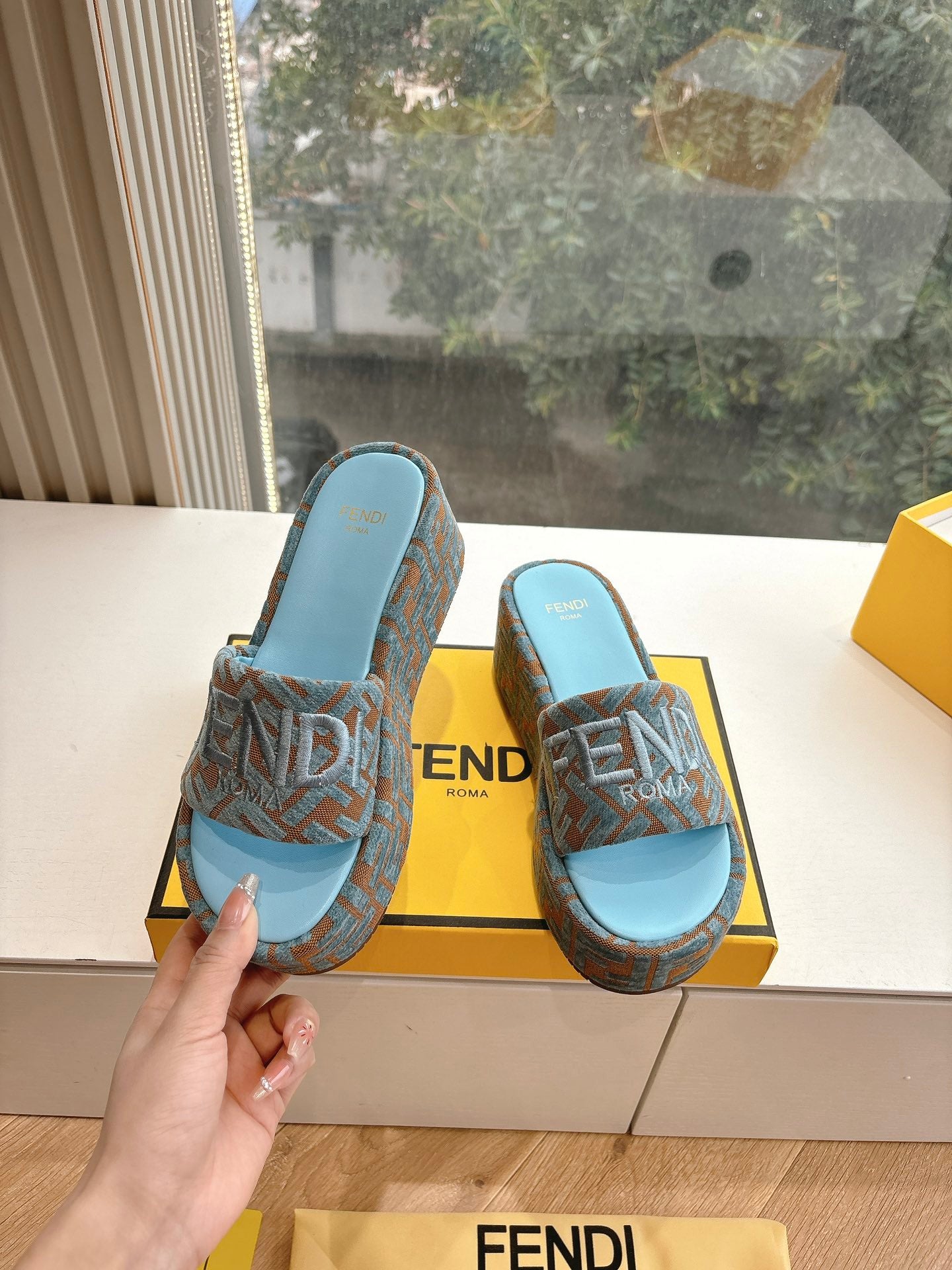 LuxluxHouse Best Quality Fendi Women Shoes