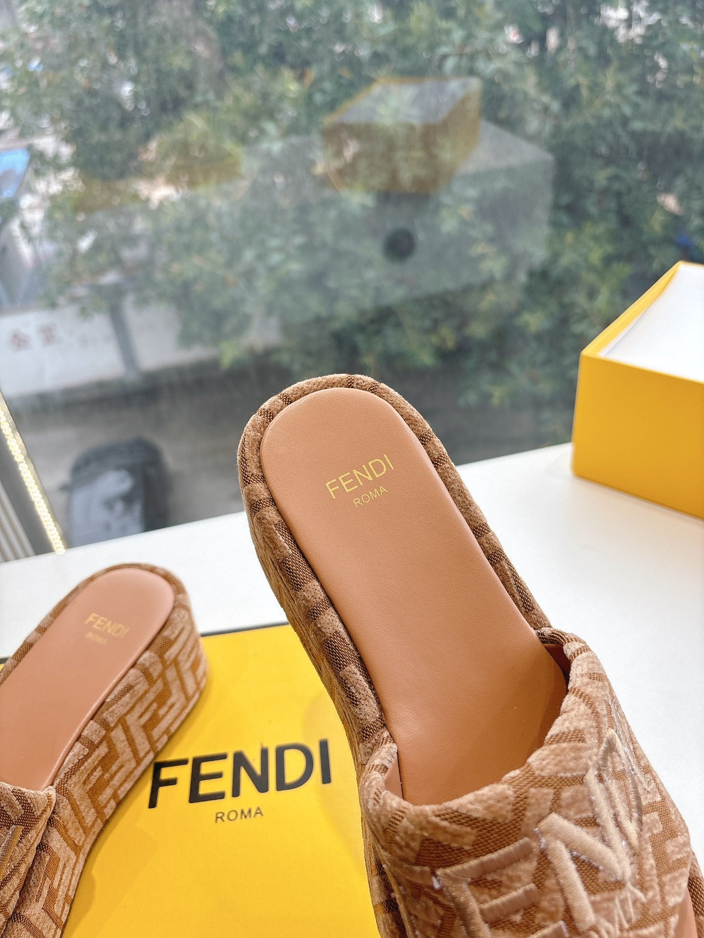 LuxluxHouse Best Quality Fendi Women Shoes
