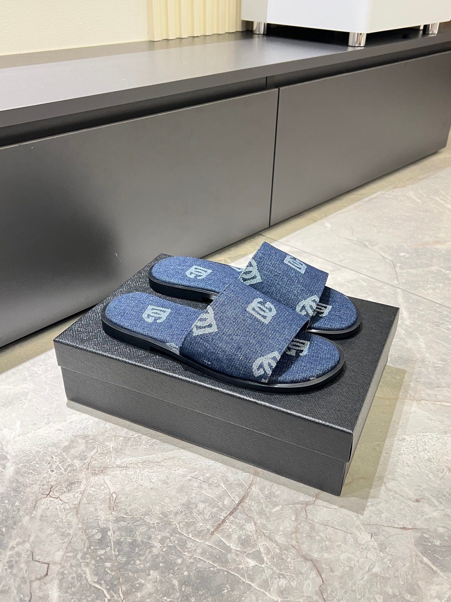 LuxluxHouse Best Quality Sandals Dolce & Gabbana