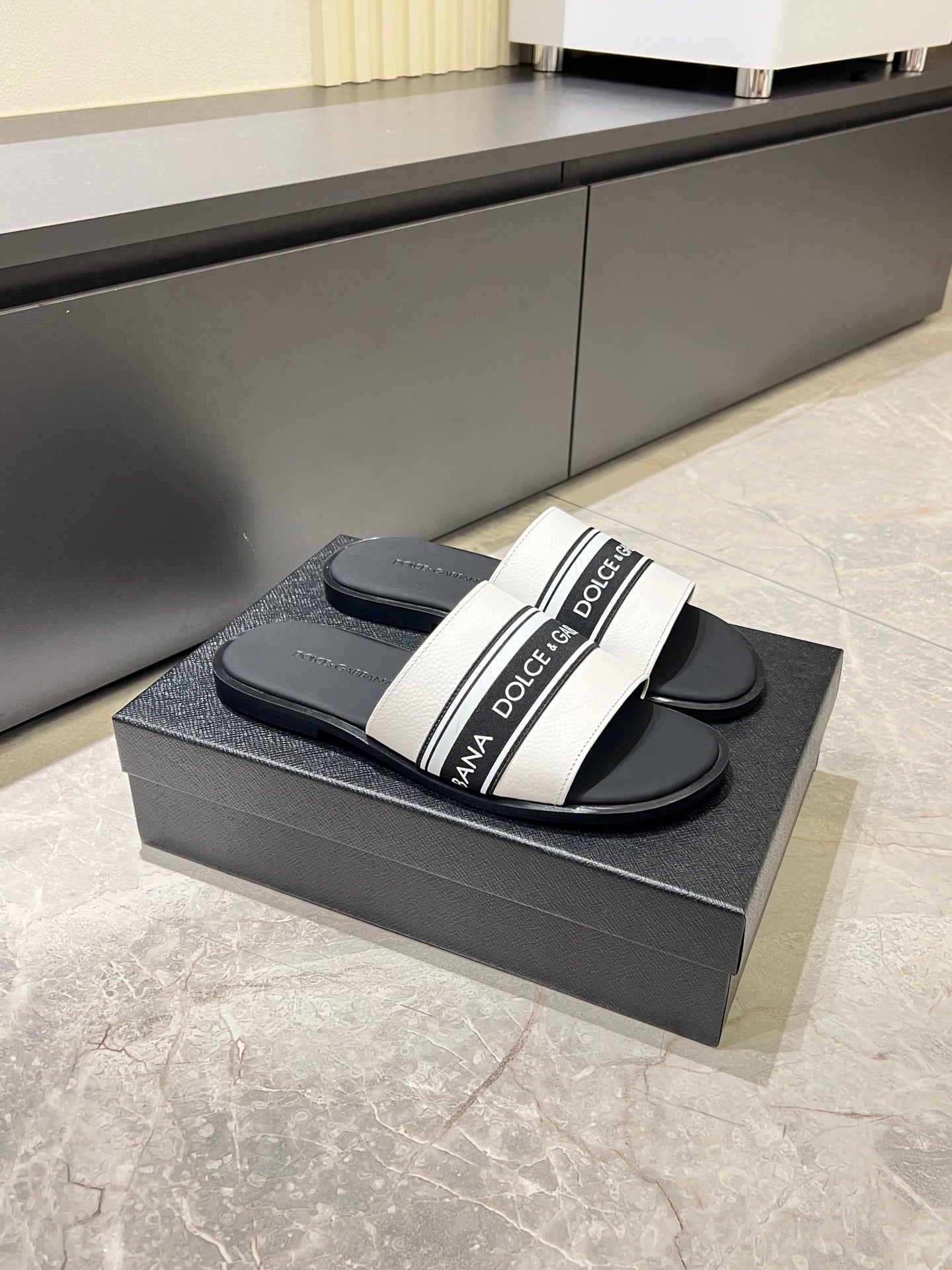 LuxluxHouse Best Quality Sandals Dolce & Gabbana