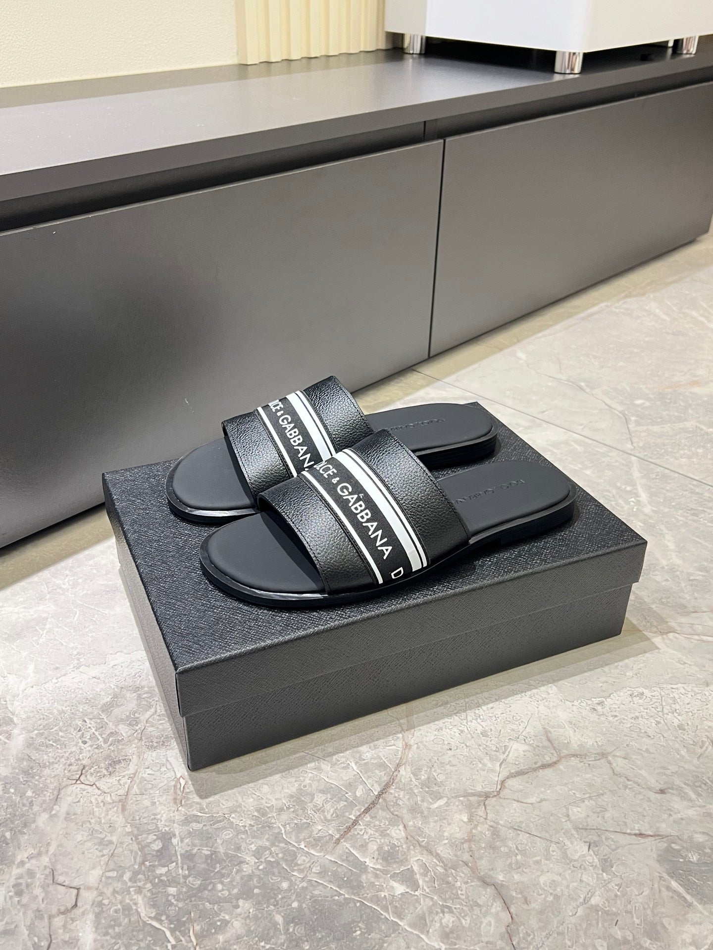 LuxluxHouse Best Quality Sandals Dolce & Gabbana