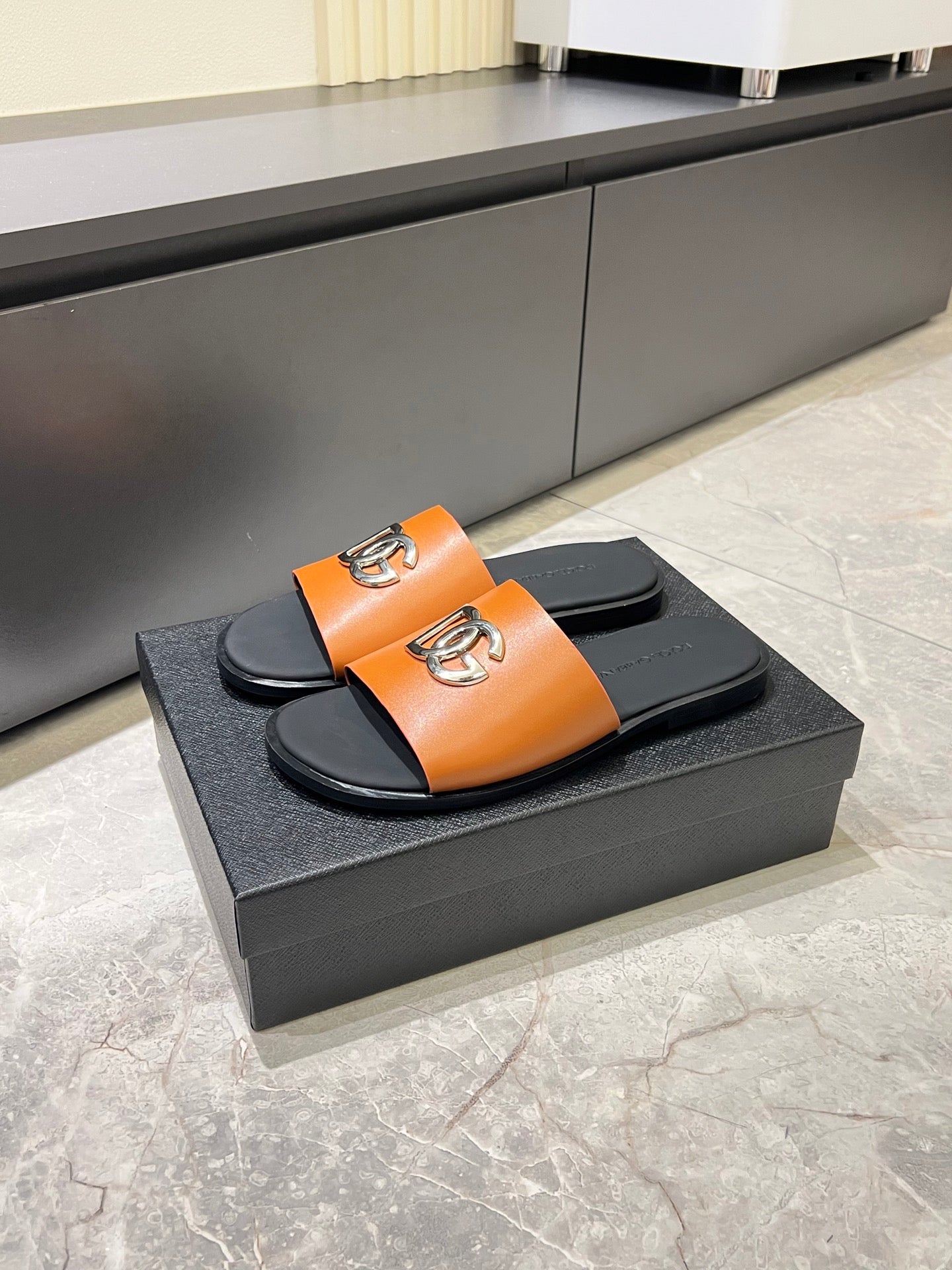 LuxluxHouse Best Quality Sandals Dolce & Gabbana