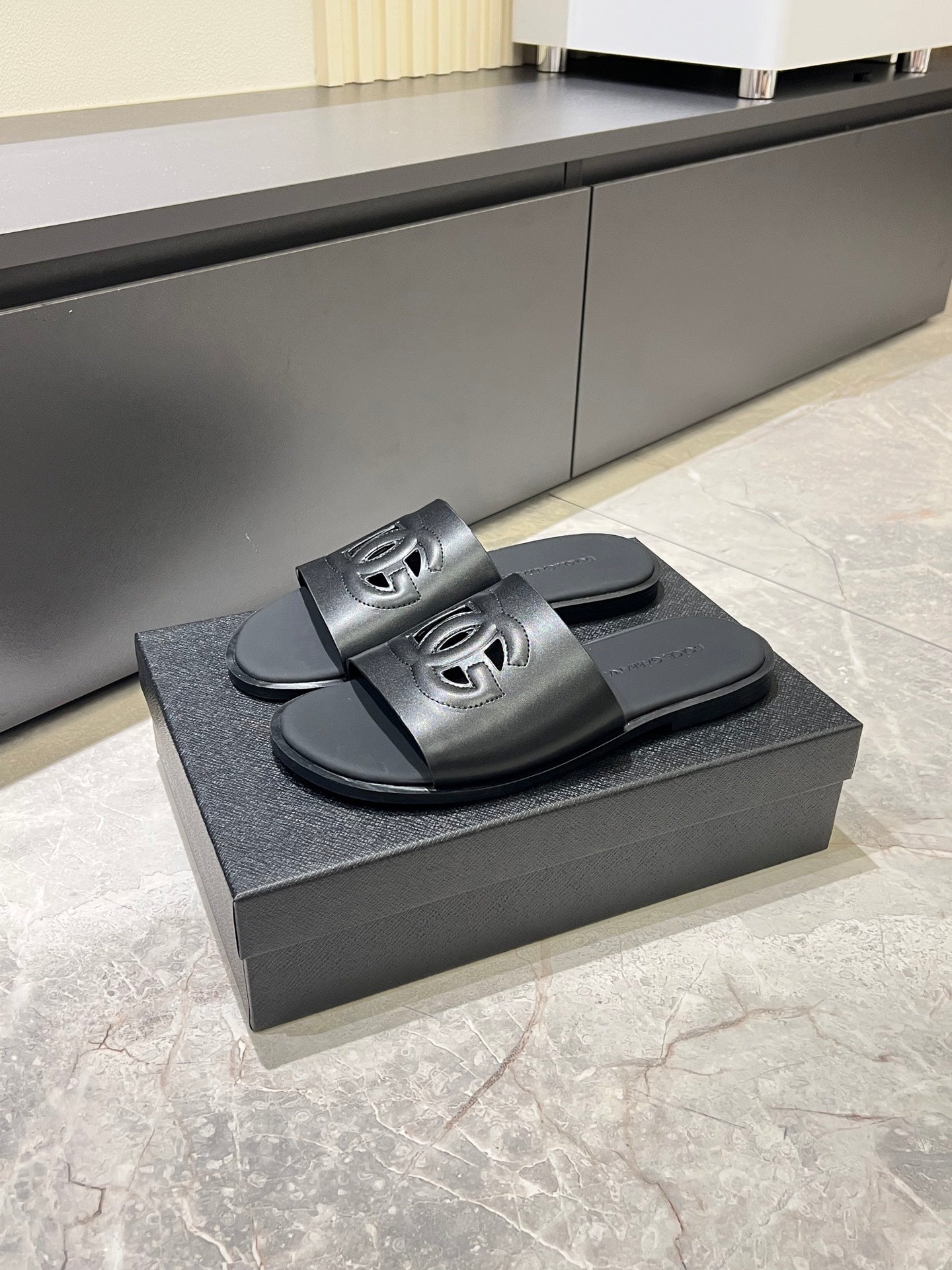 LuxluxHouse Best Quality Sandals Dolce & Gabbana