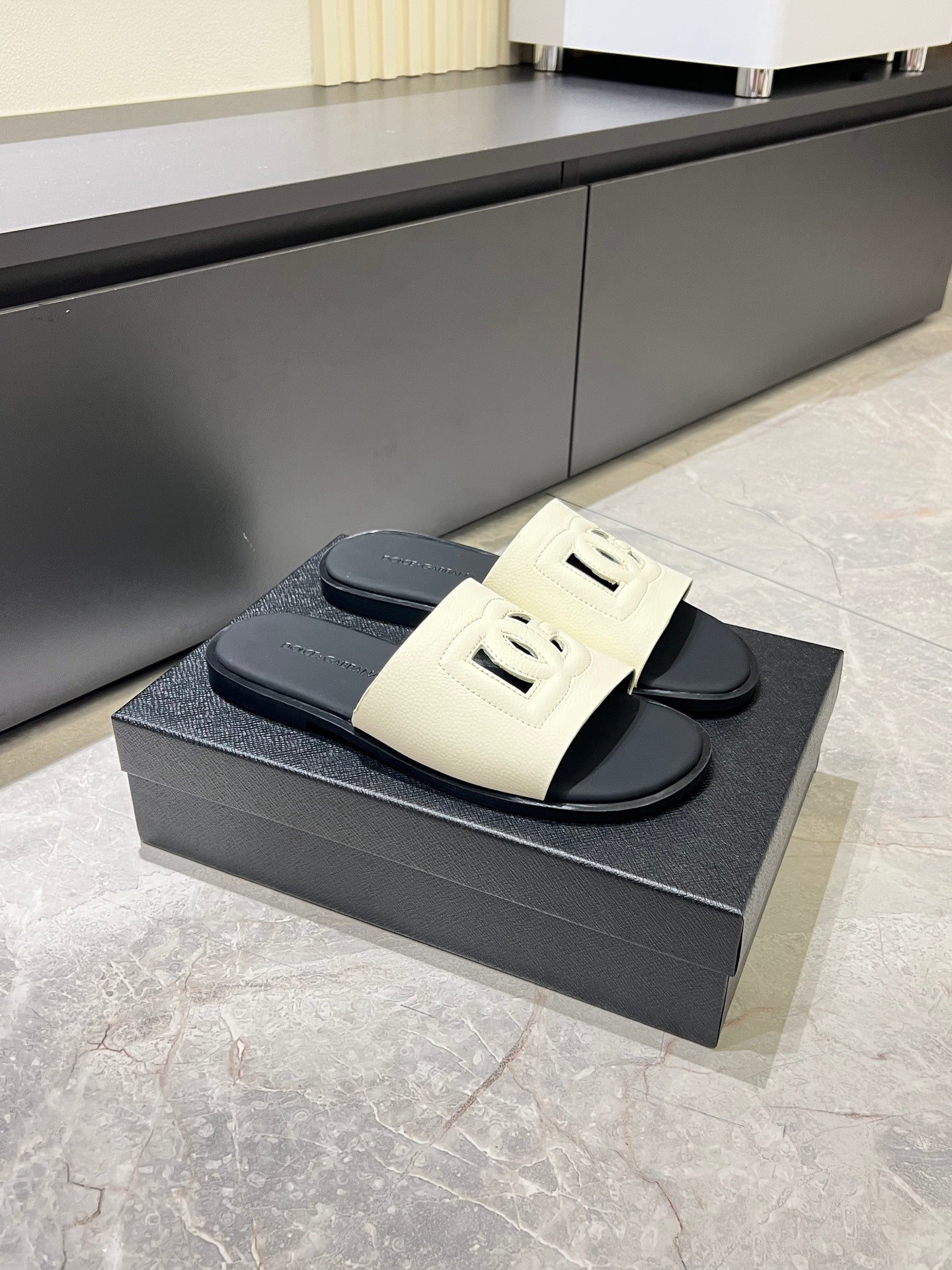 LuxluxHouse Best Quality Sandals Dolce & Gabbana