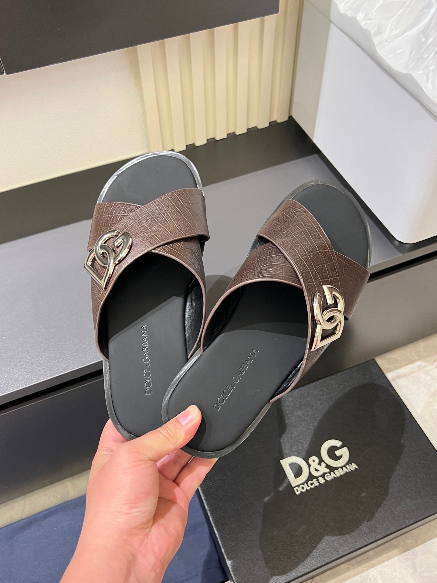 LuxluxHouse Best Quality Sandals Dolce & Gabbana