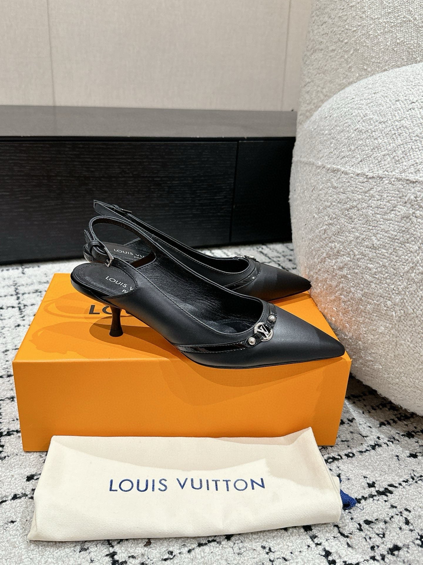 LuxluxHouse Best Quality Women Shoes Louis Vuitton