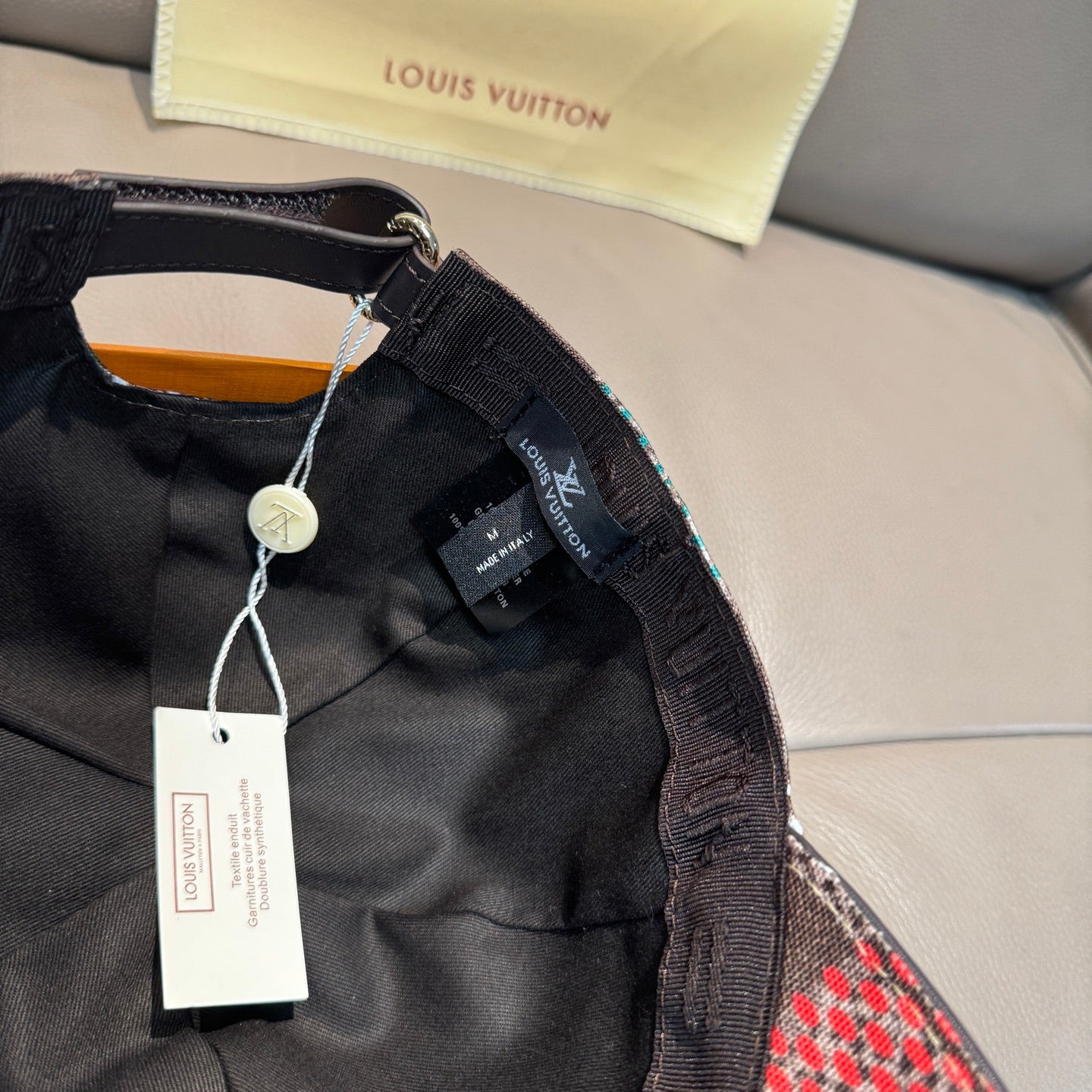 LuxluxHouse Best Quality Caps Louis Vuitton