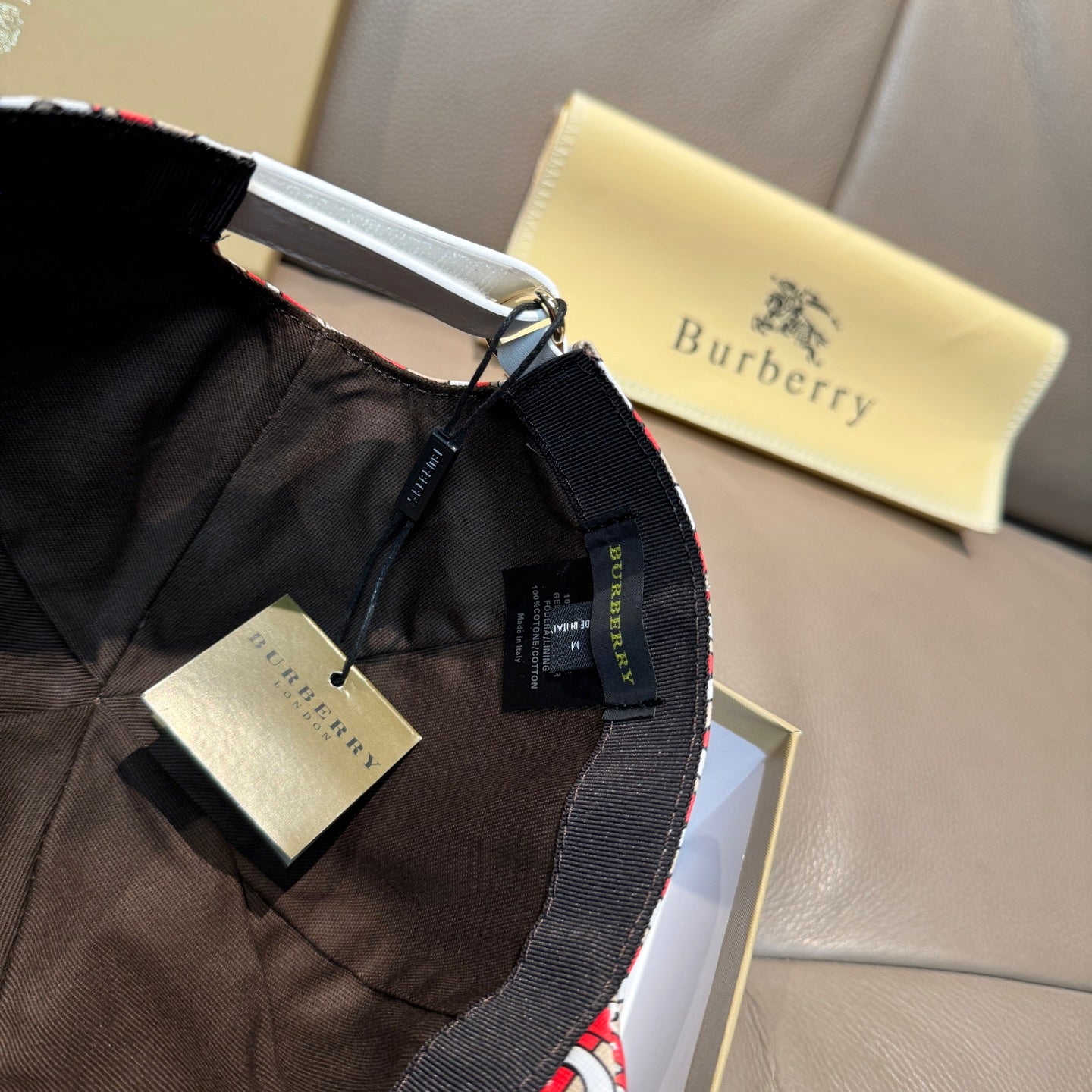 LuxluxHouse Best Quality Burberry Caps