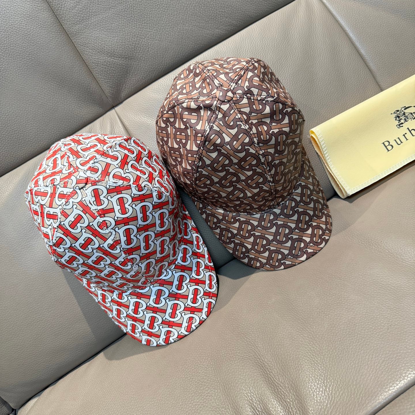 LuxluxHouse Best Quality Burberry Caps