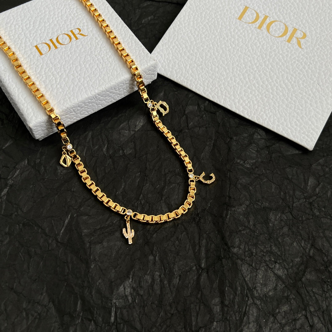 LuxluxHouse Best Quality Accessories Necklace Dior