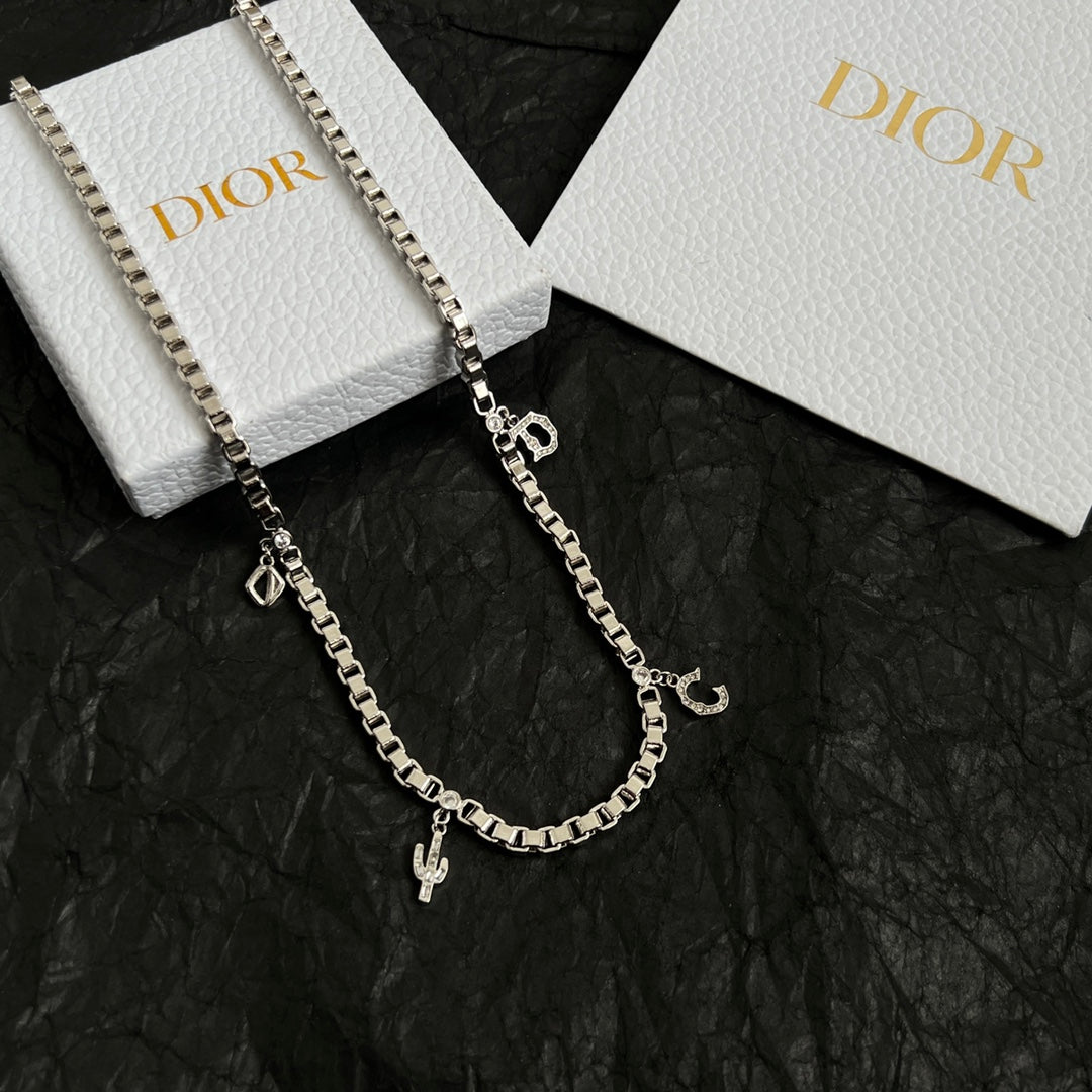 LuxluxHouse Best Quality Accessories Necklace Dior