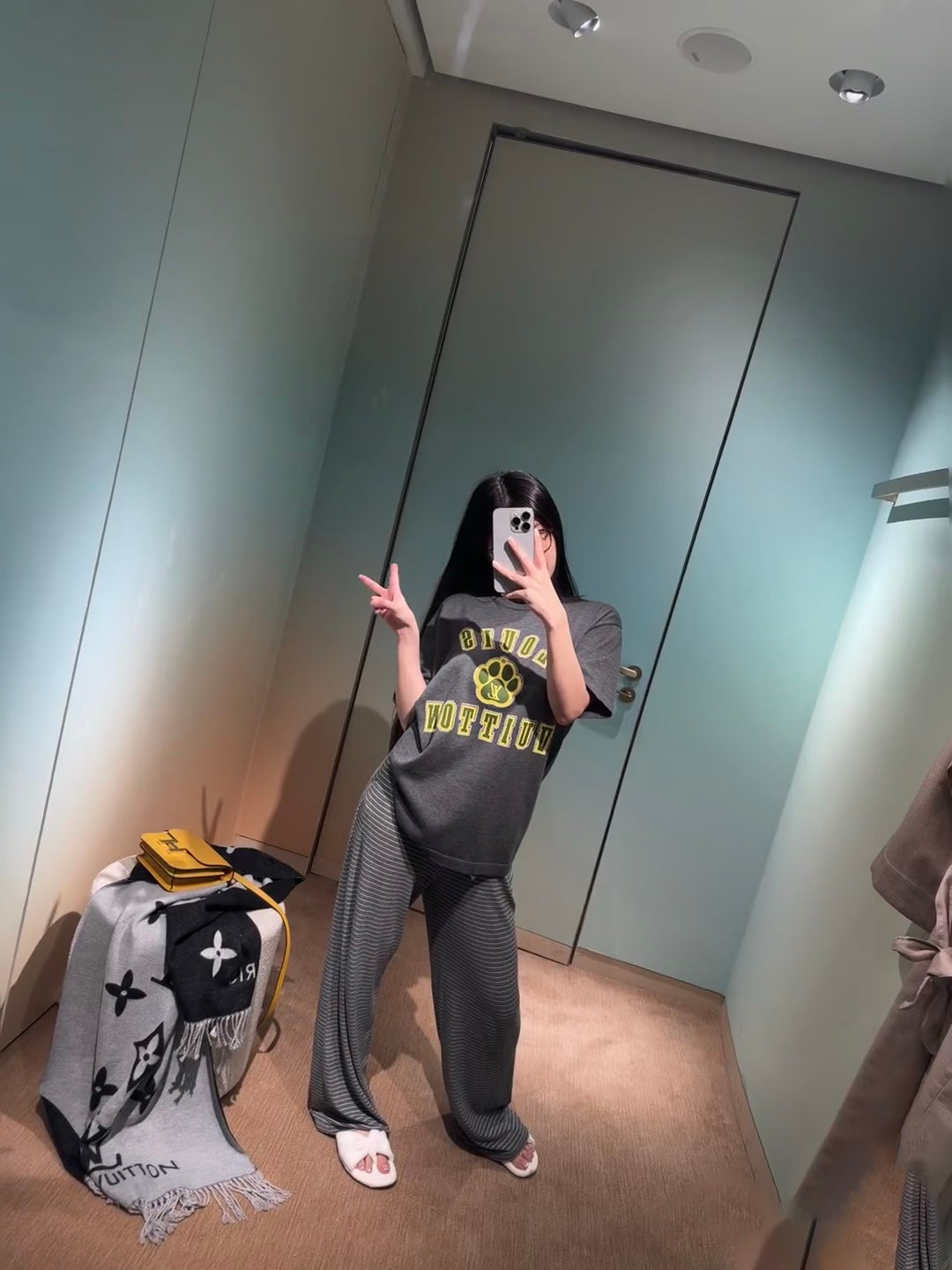 LuxluxHouse Best Quality Clothes T-shirt Louis Vuitton