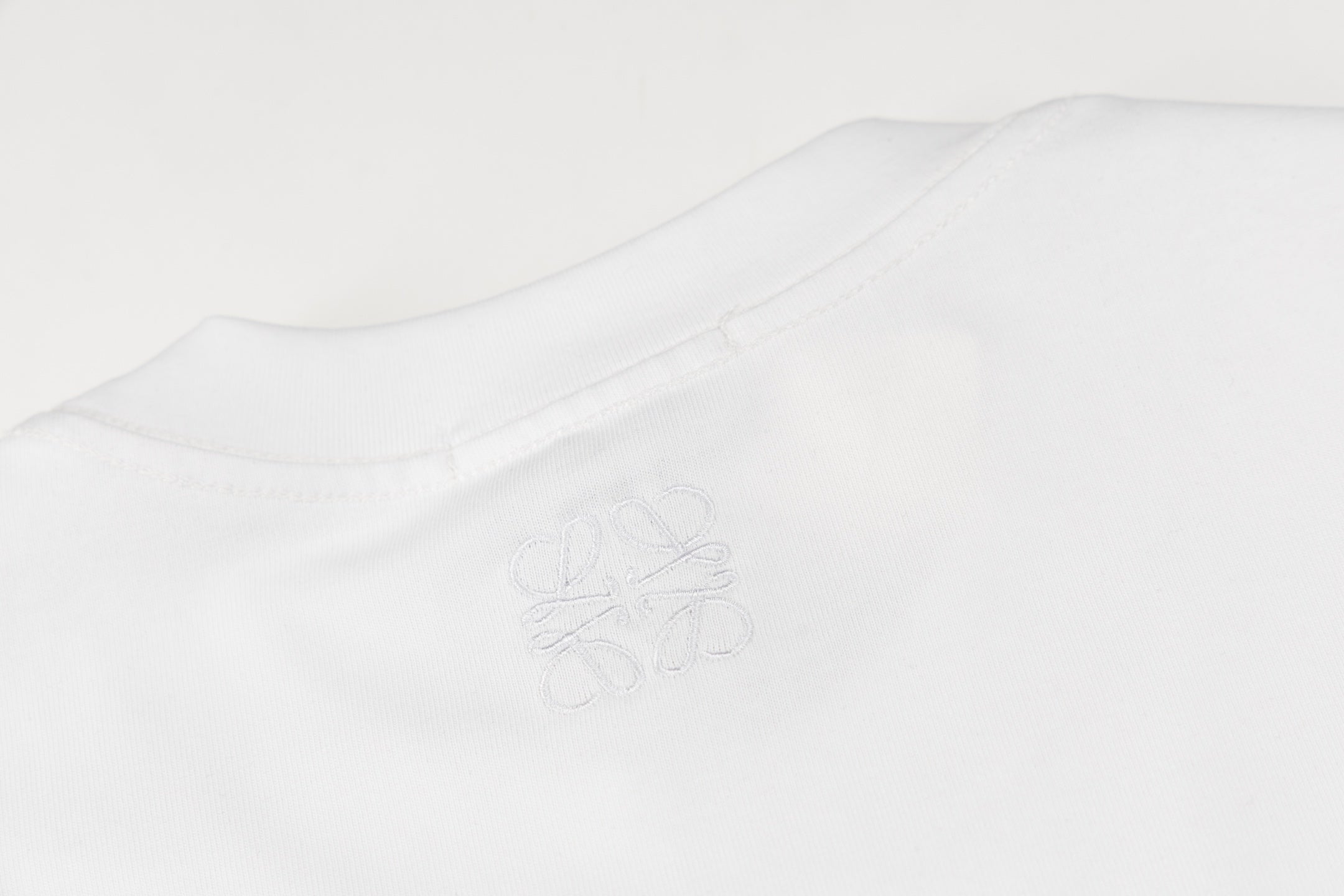 LuxluxHouse Best Quality Clothes T-shirt Loewe