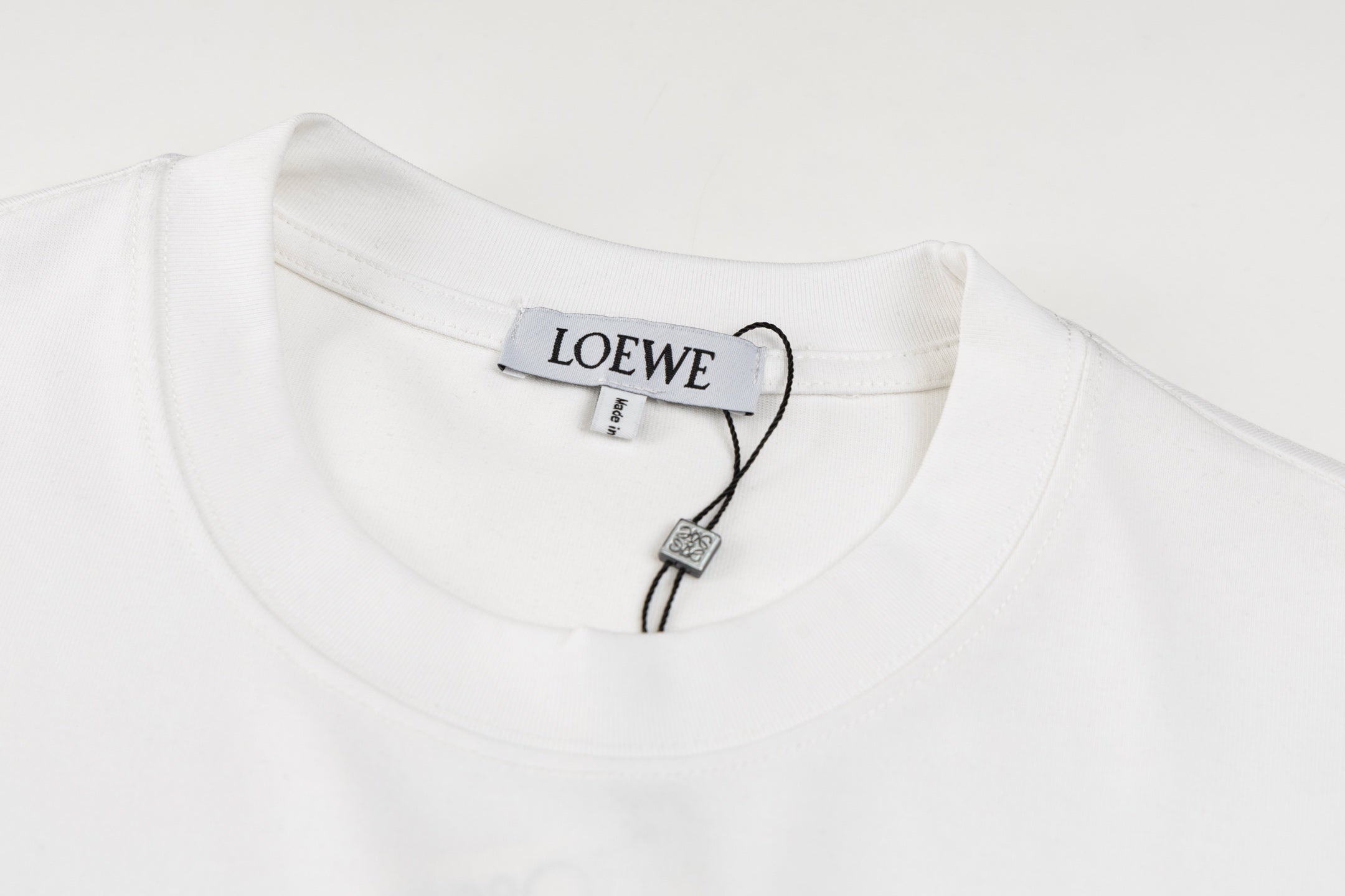 LuxluxHouse Best Quality Clothes T-shirt Loewe