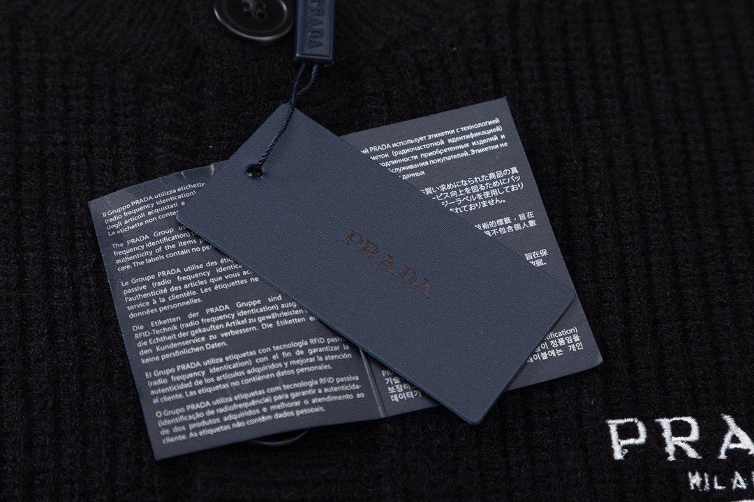 LuxluxHouse Best Quality Clothes Hoodie & Sweater Prada