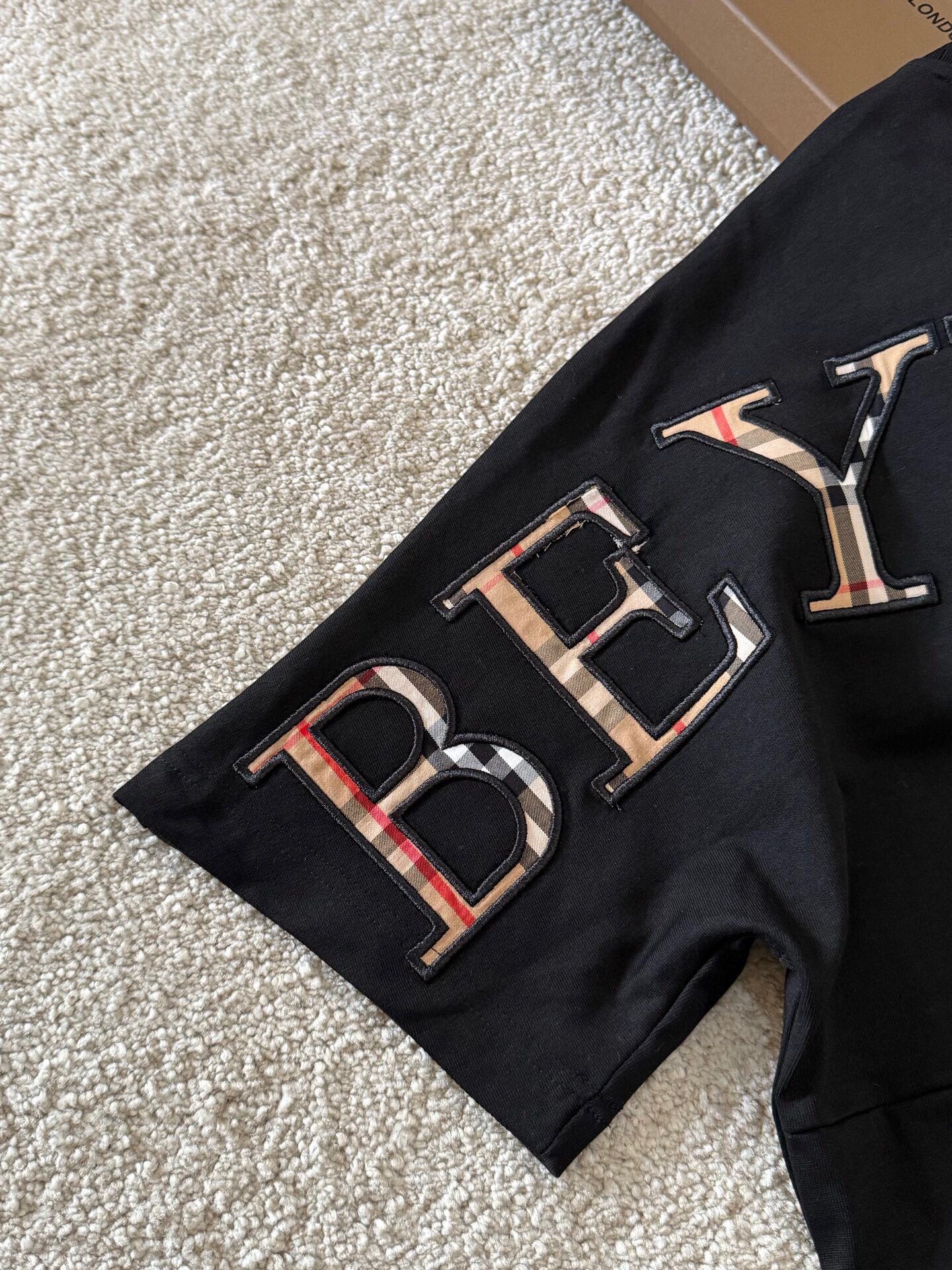 LuxluxHouse Best Quality Clothes Burberry T-shirt