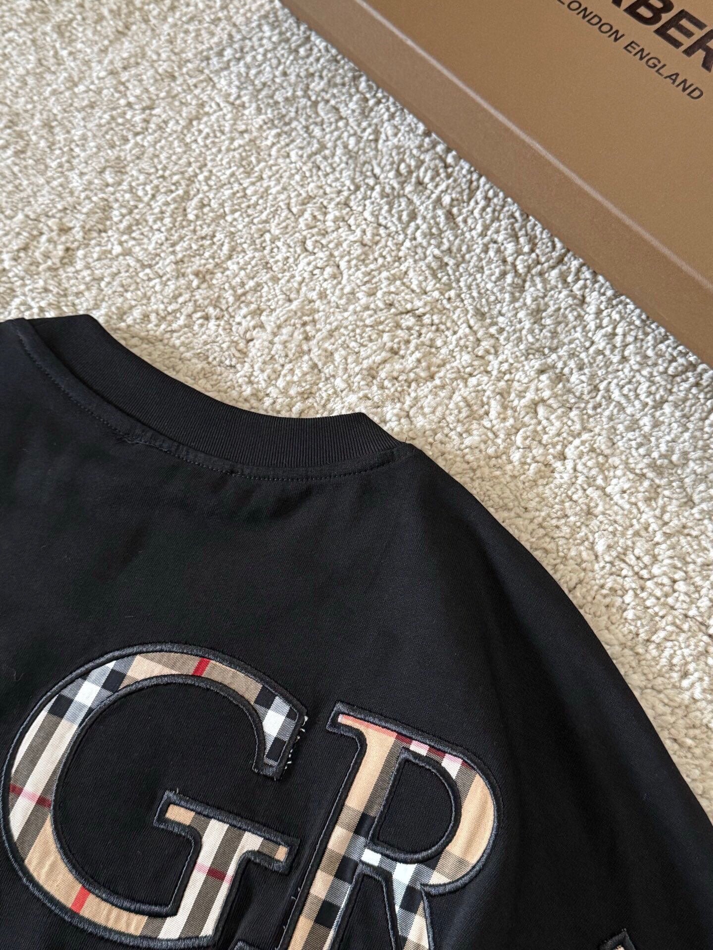 LuxluxHouse Best Quality Clothes Burberry T-shirt