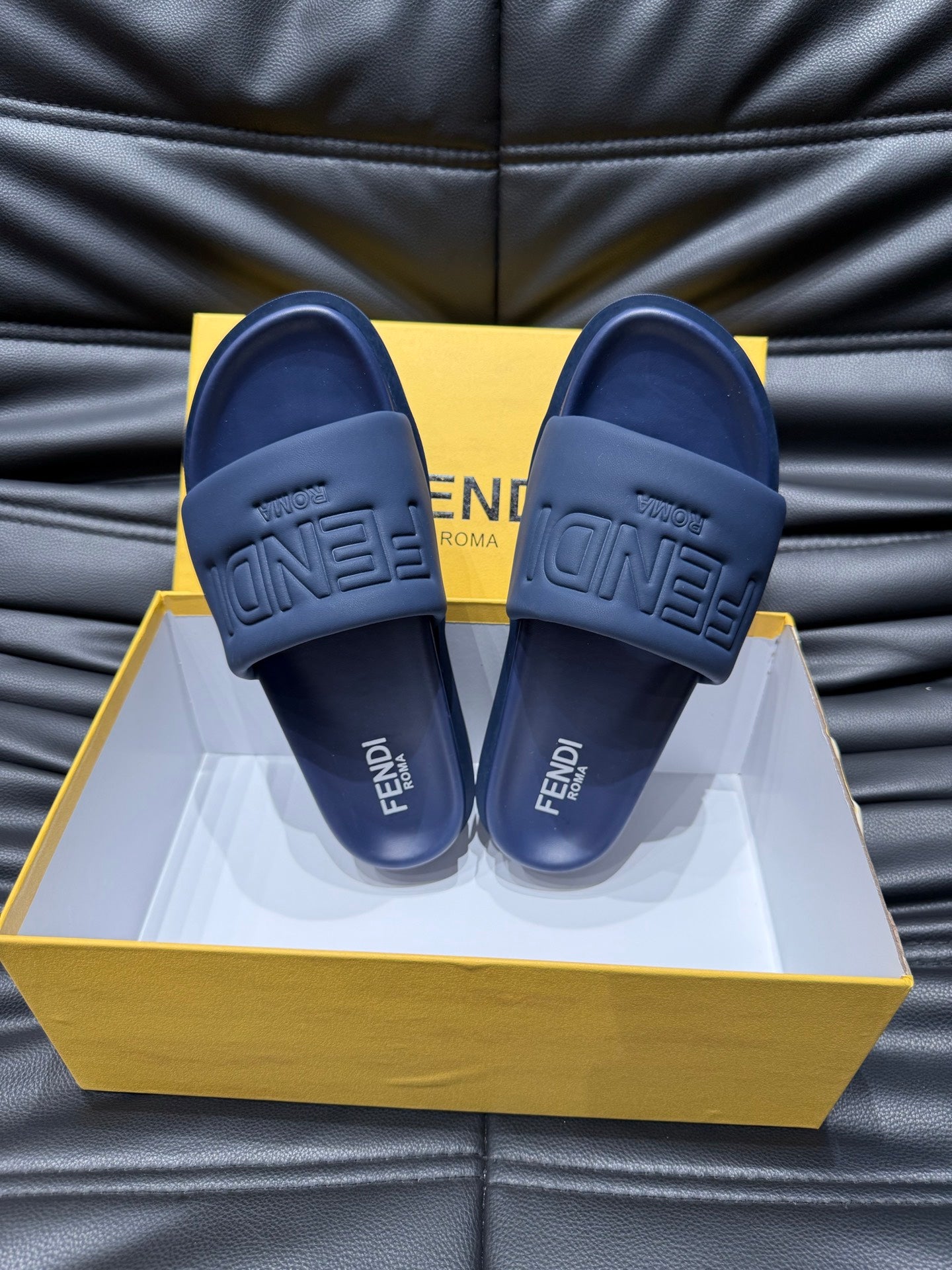 LuxluxHouse Best Quality Sandals Fendi