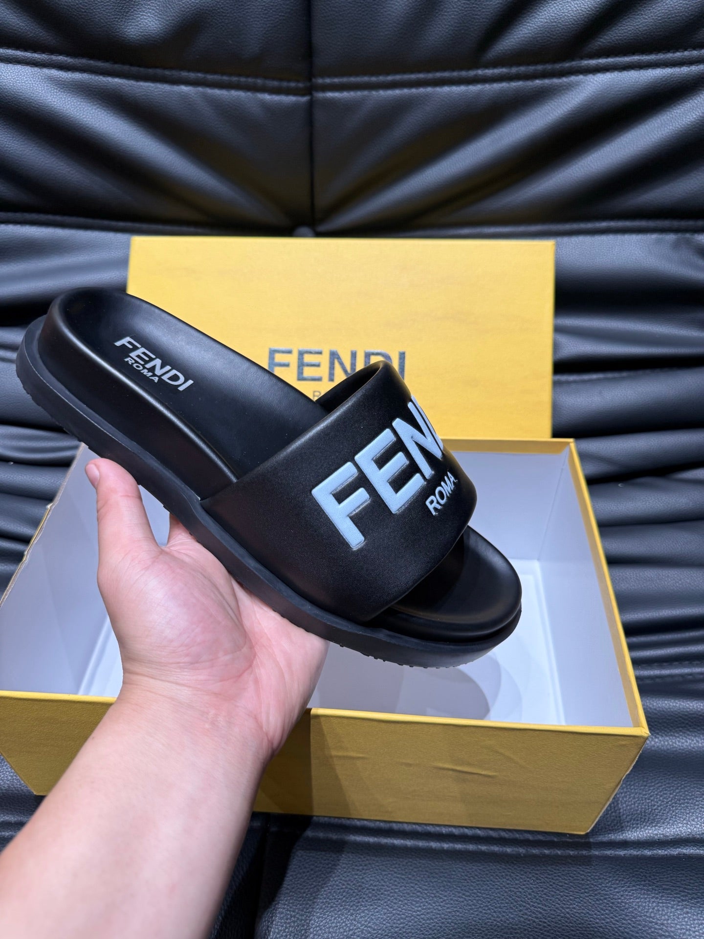 LuxluxHouse Best Quality Sandals Fendi