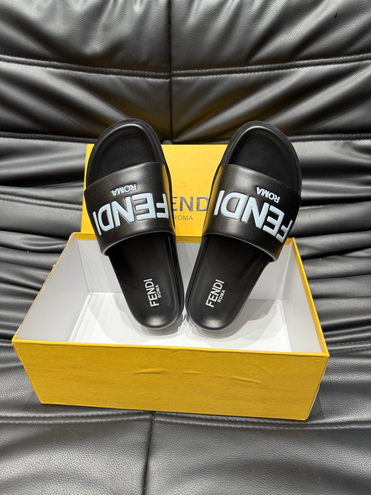 LuxluxHouse Best Quality Sandals Fendi