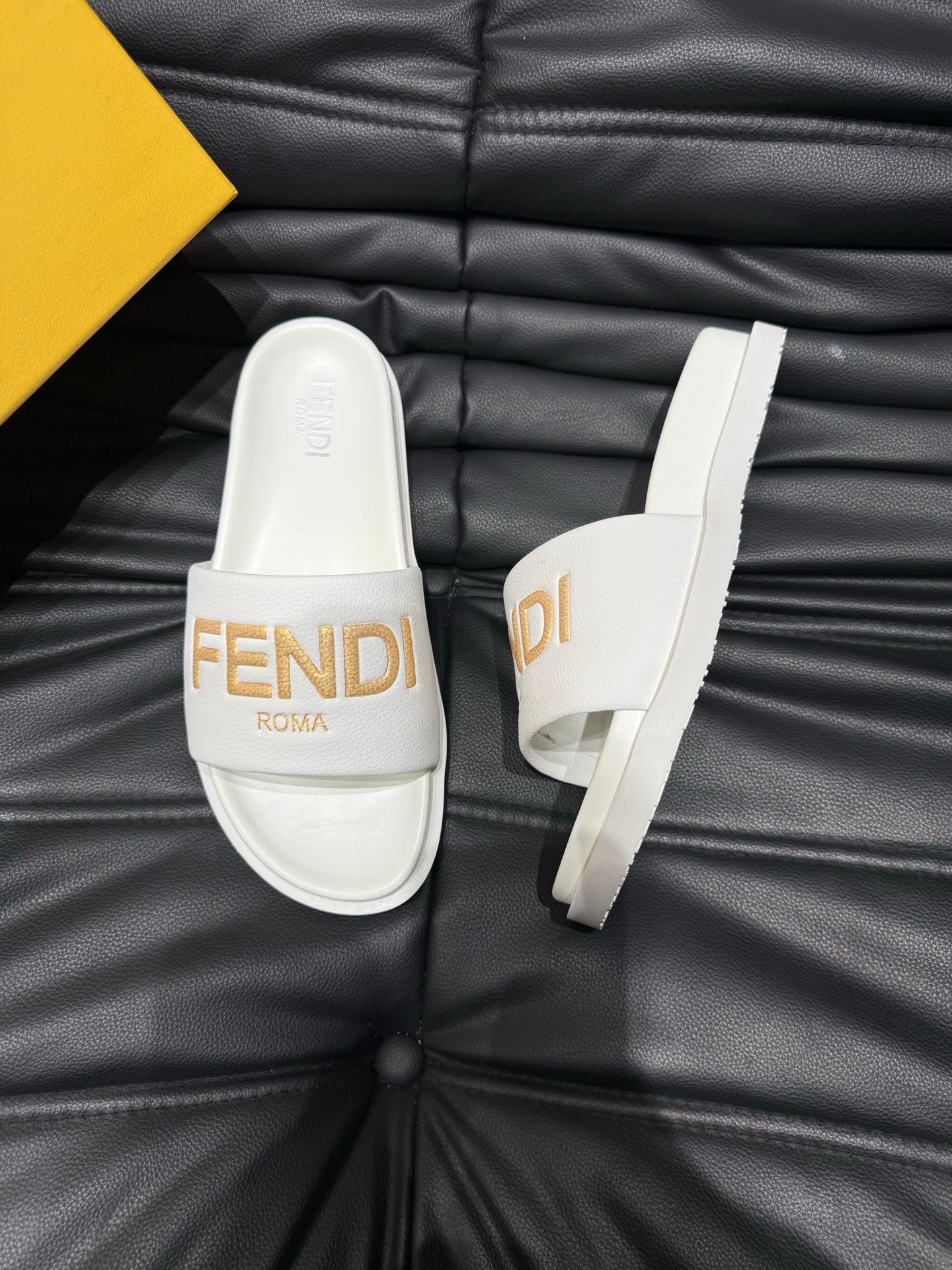 LuxluxHouse Best Quality Sandals Fendi