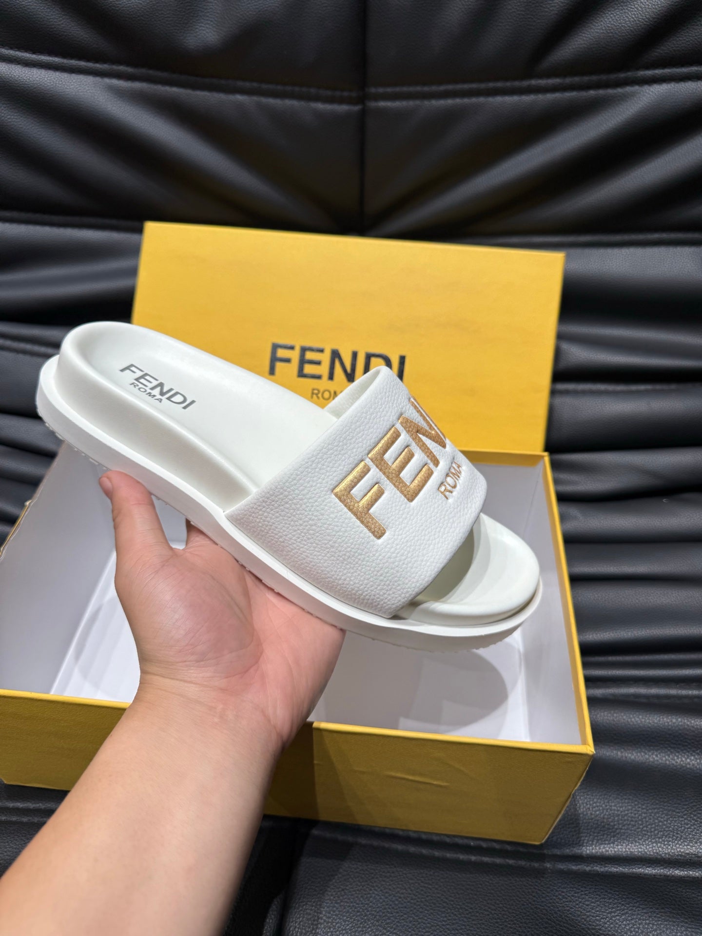 LuxluxHouse Best Quality Sandals Fendi