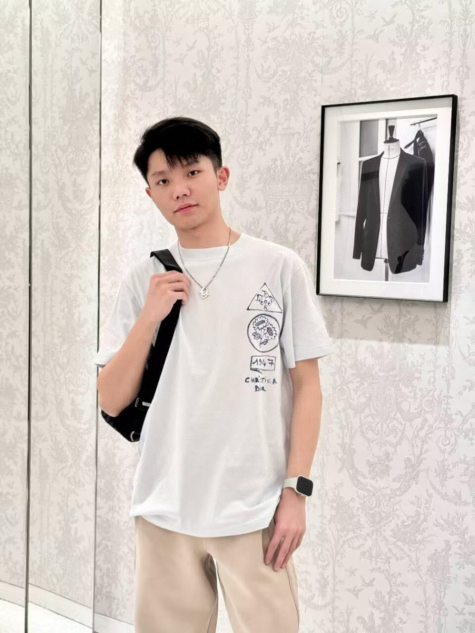 LuxluxHouse Best Quality Clothes T-shirt Dior