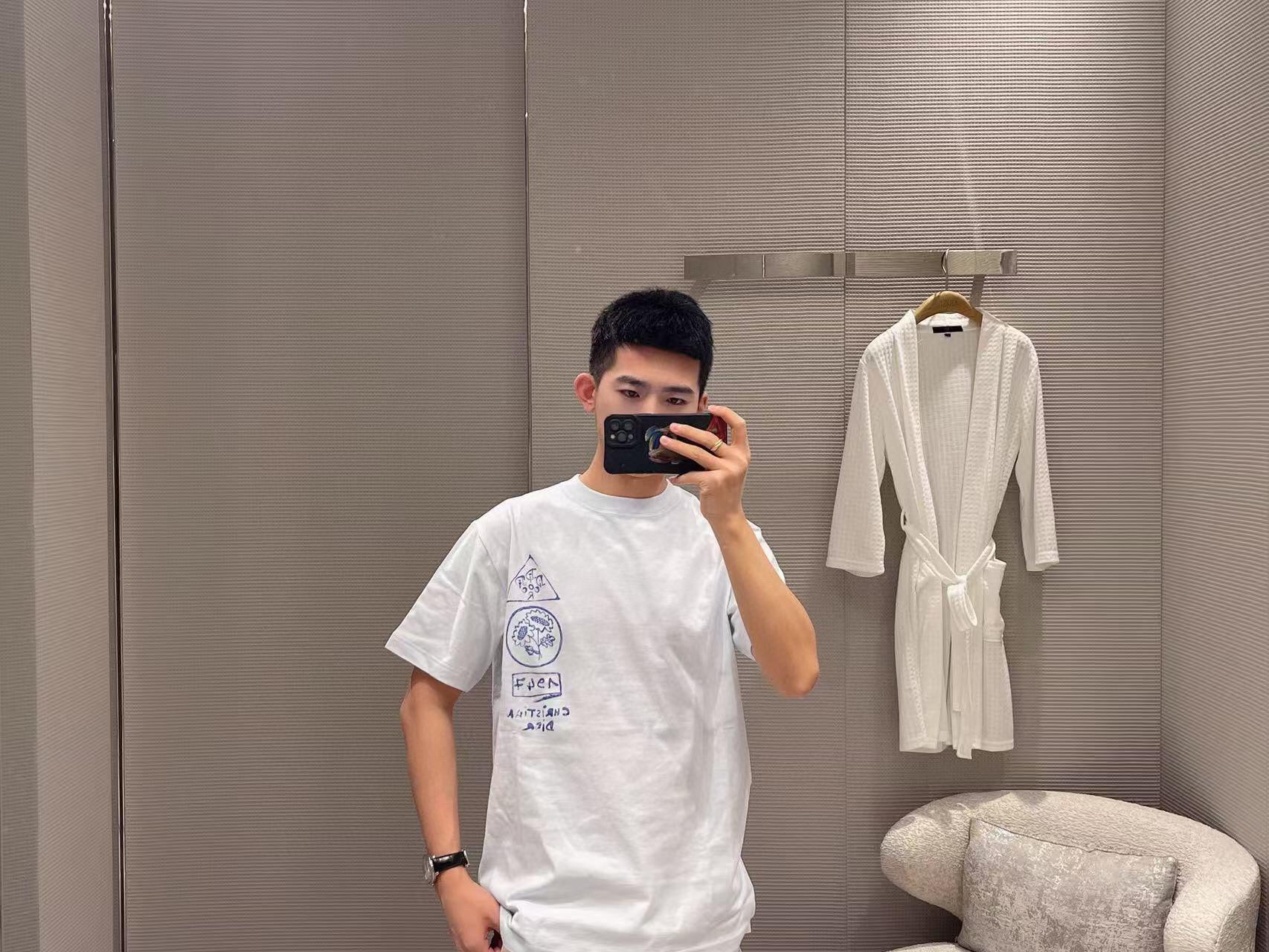 LuxluxHouse Best Quality Clothes T-shirt Dior