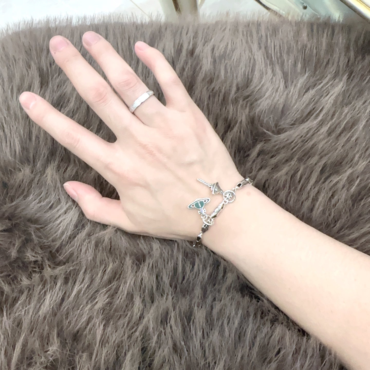 LuxluxHouse Best Quality Accessories Ring Ring Van Cleef & Arpels Necklace Ring Louis Vuitton