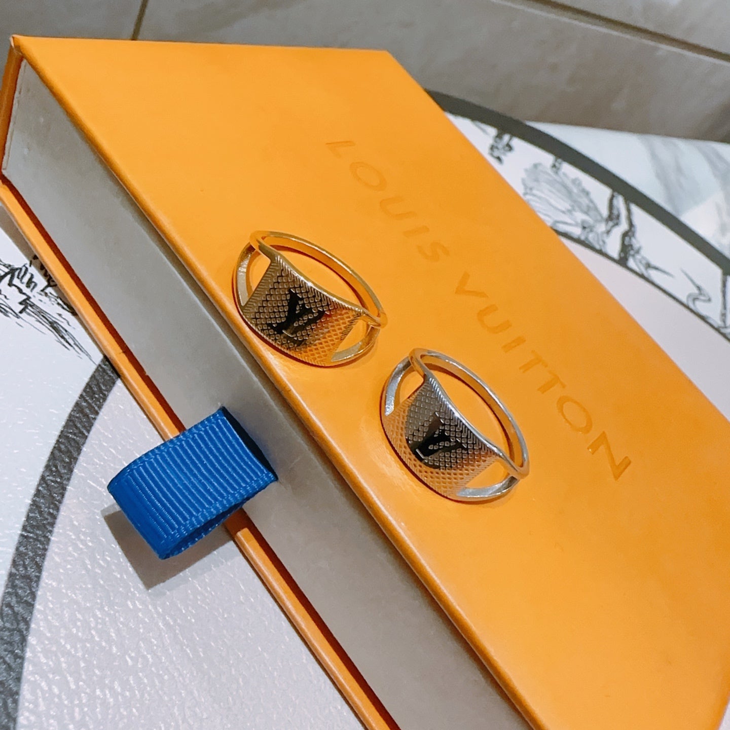 LuxluxHouse Best Quality Accessories Ring Ring Van Cleef & Arpels Necklace Ring Louis Vuitton