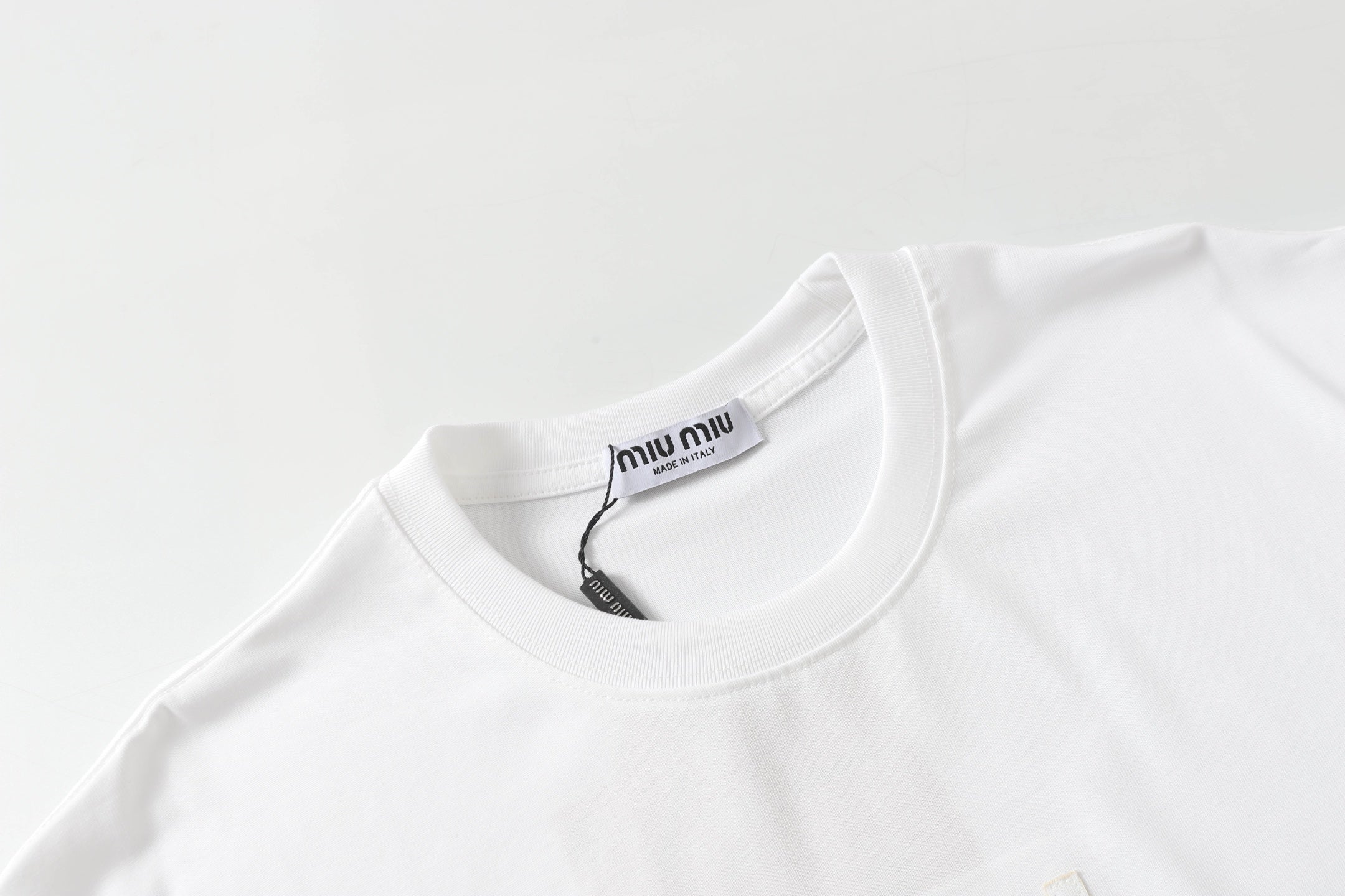 LuxluxHouse Best Quality Clothes Miu Miu T-shirt