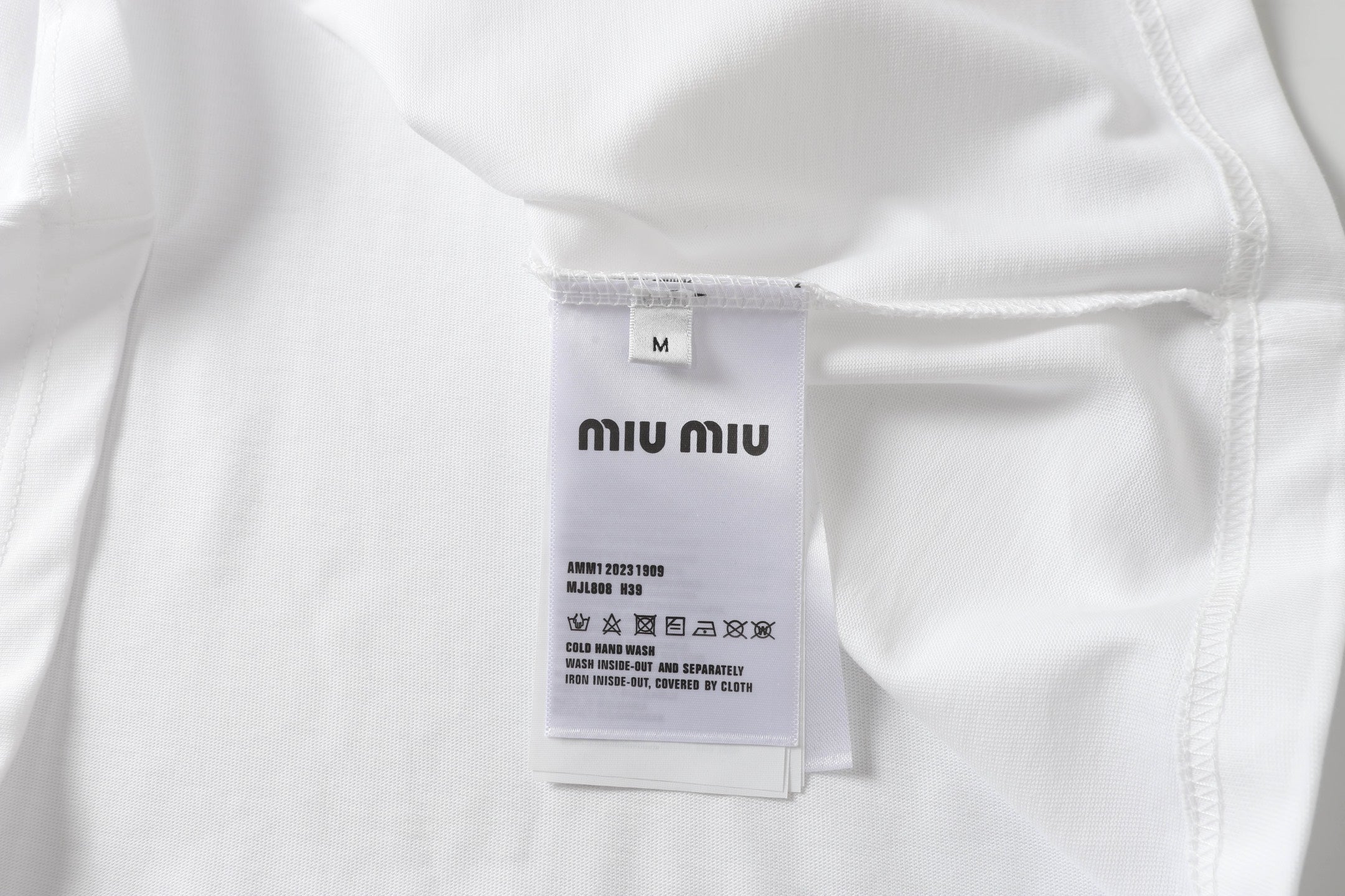 LuxluxHouse Best Quality Clothes Miu Miu T-shirt