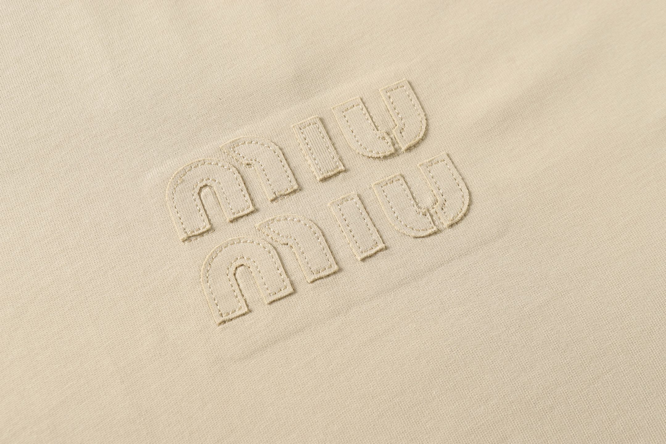 LuxluxHouse Best Quality Clothes Miu Miu T-shirt