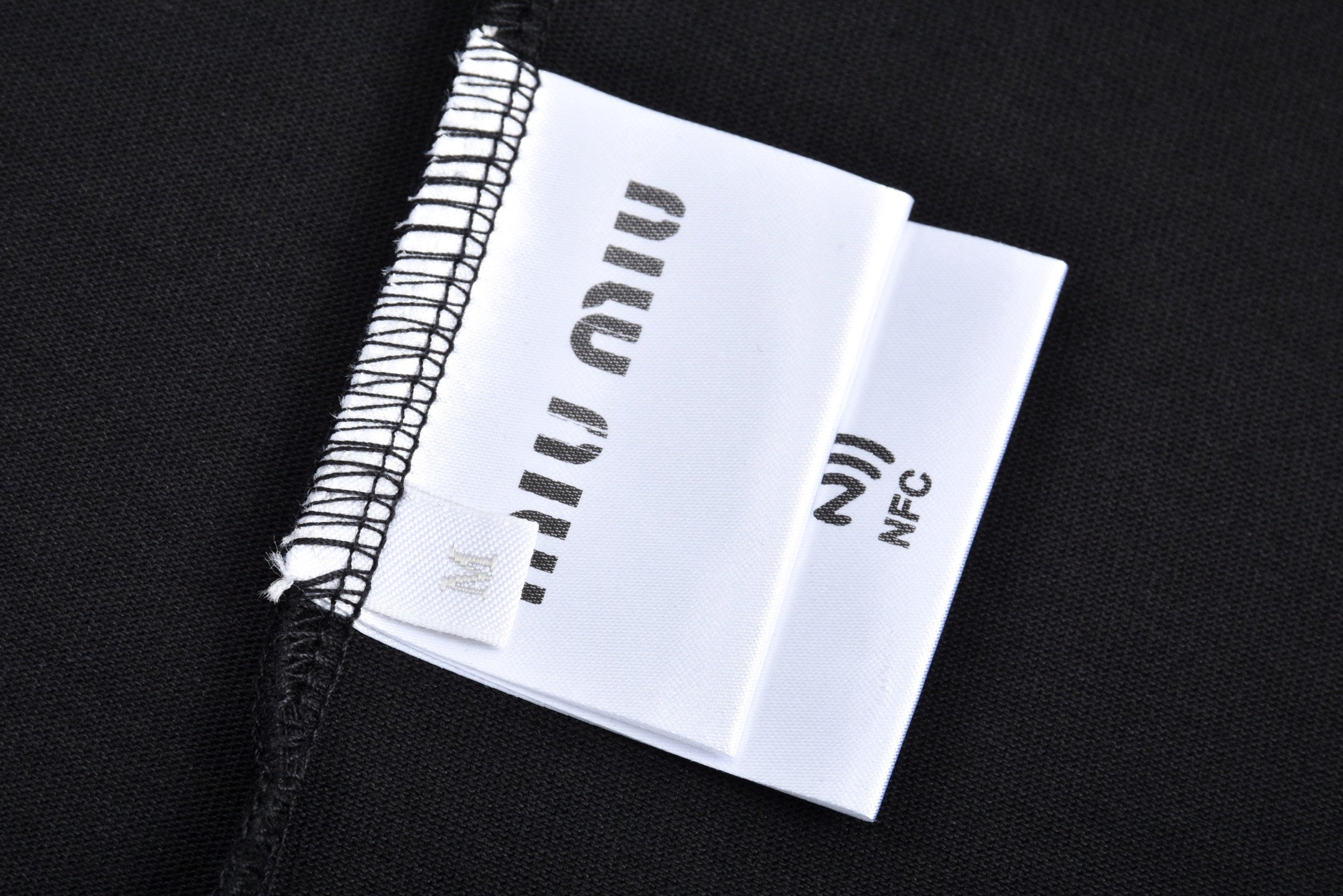 LuxluxHouse Best Quality Clothes Miu Miu T-shirt