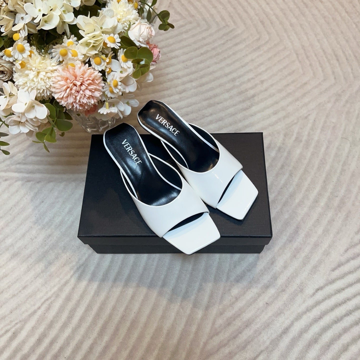 LuxluxHouse Best Quality Versace Women Shoes