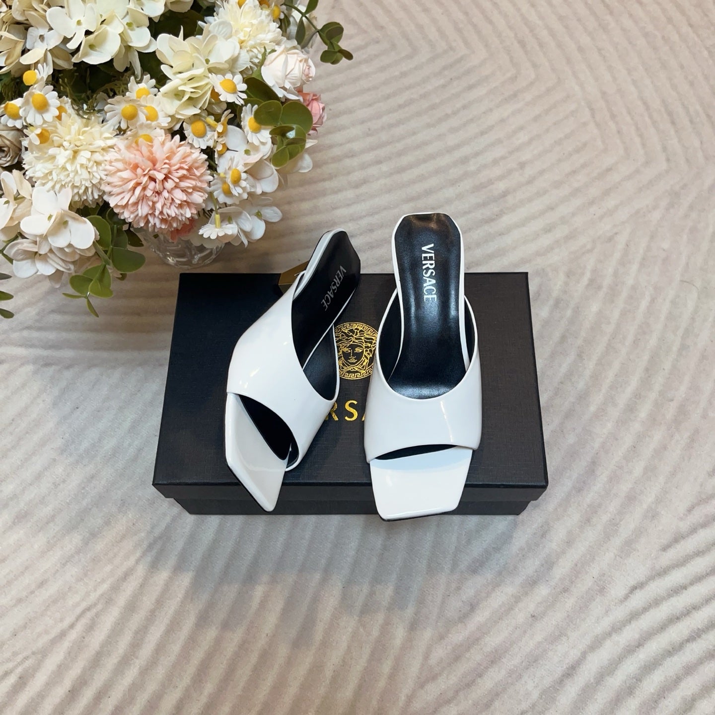 LuxluxHouse Best Quality Versace Women Shoes